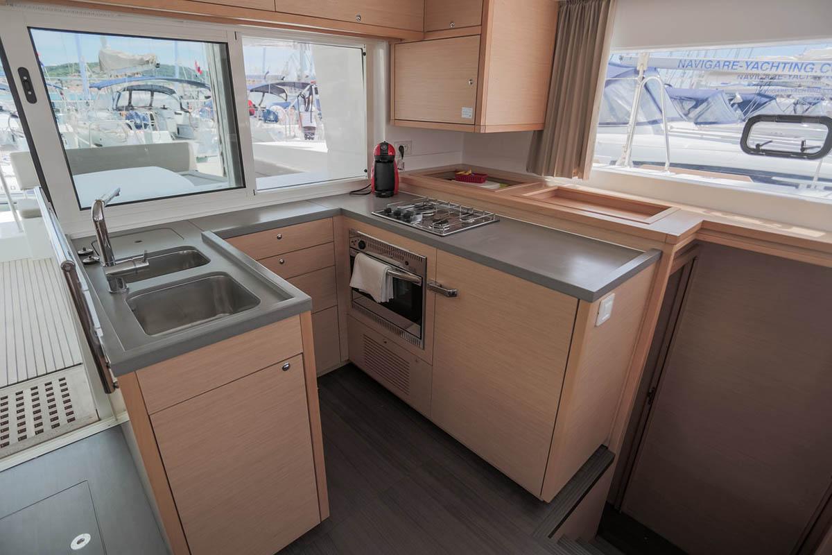 Lagoon 450 F - 4 + 2 cab., picture 14