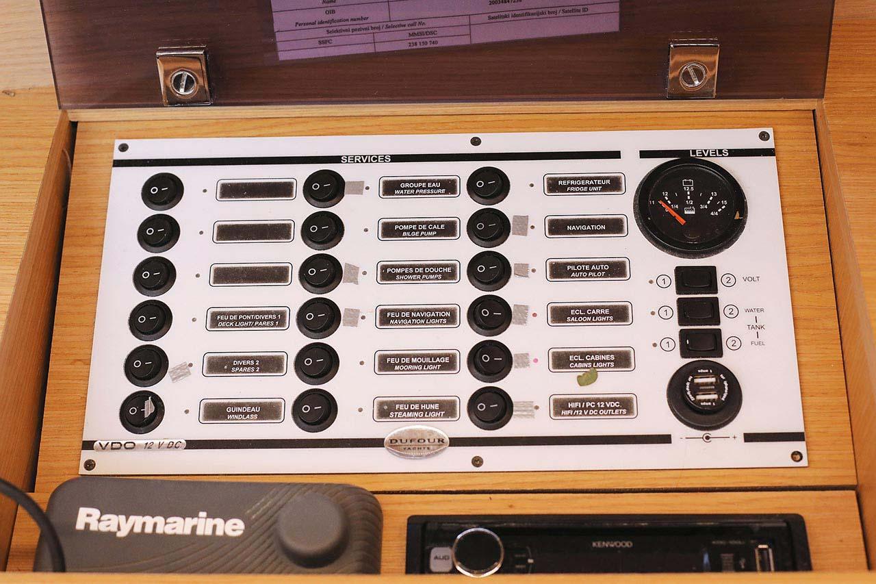 Dufour 382 GL, picture 12