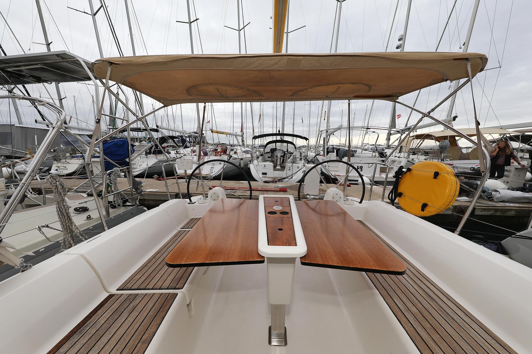 Dufour 350 GL, picture 8