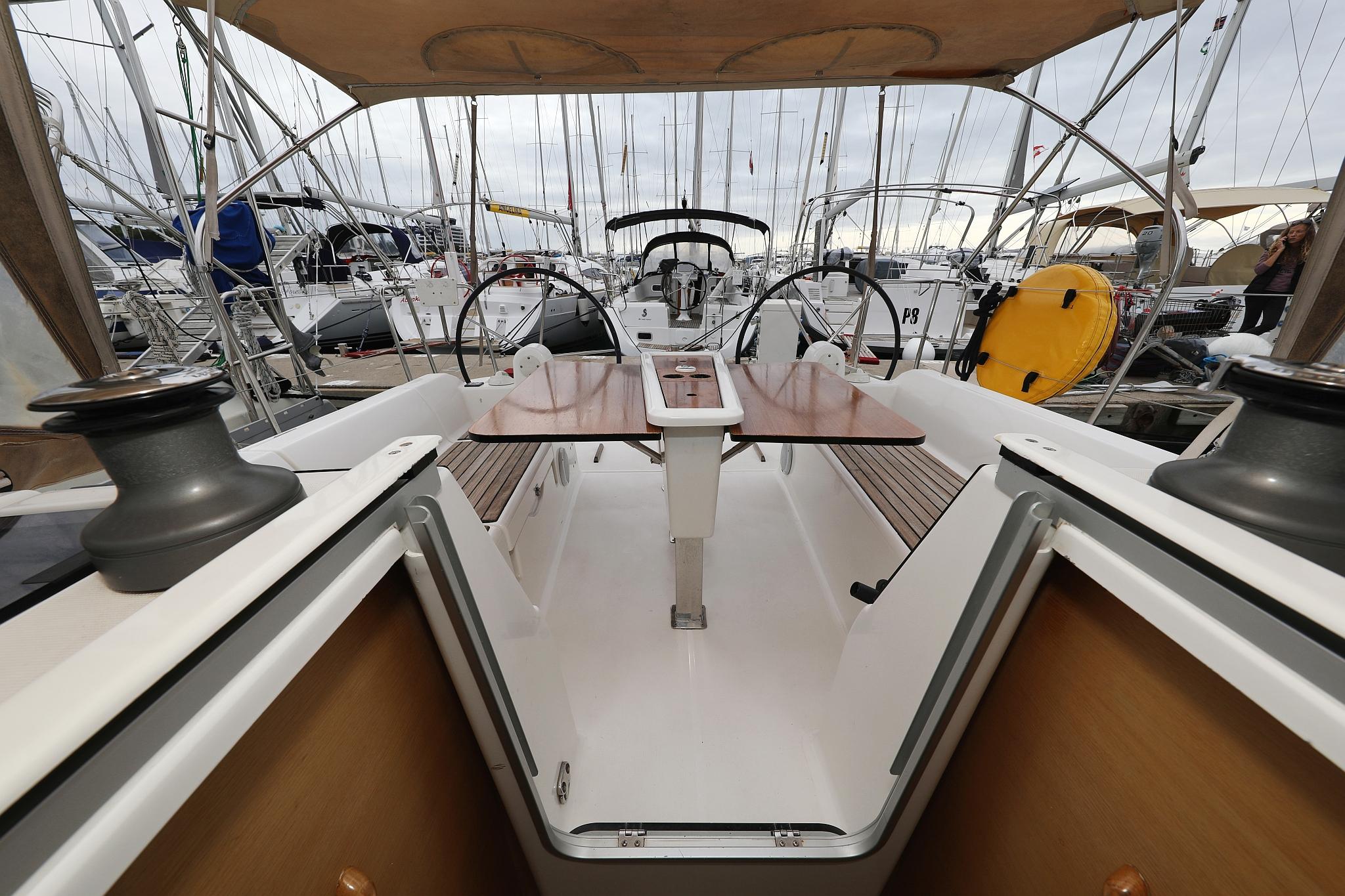 Dufour 350 GL, picture 9