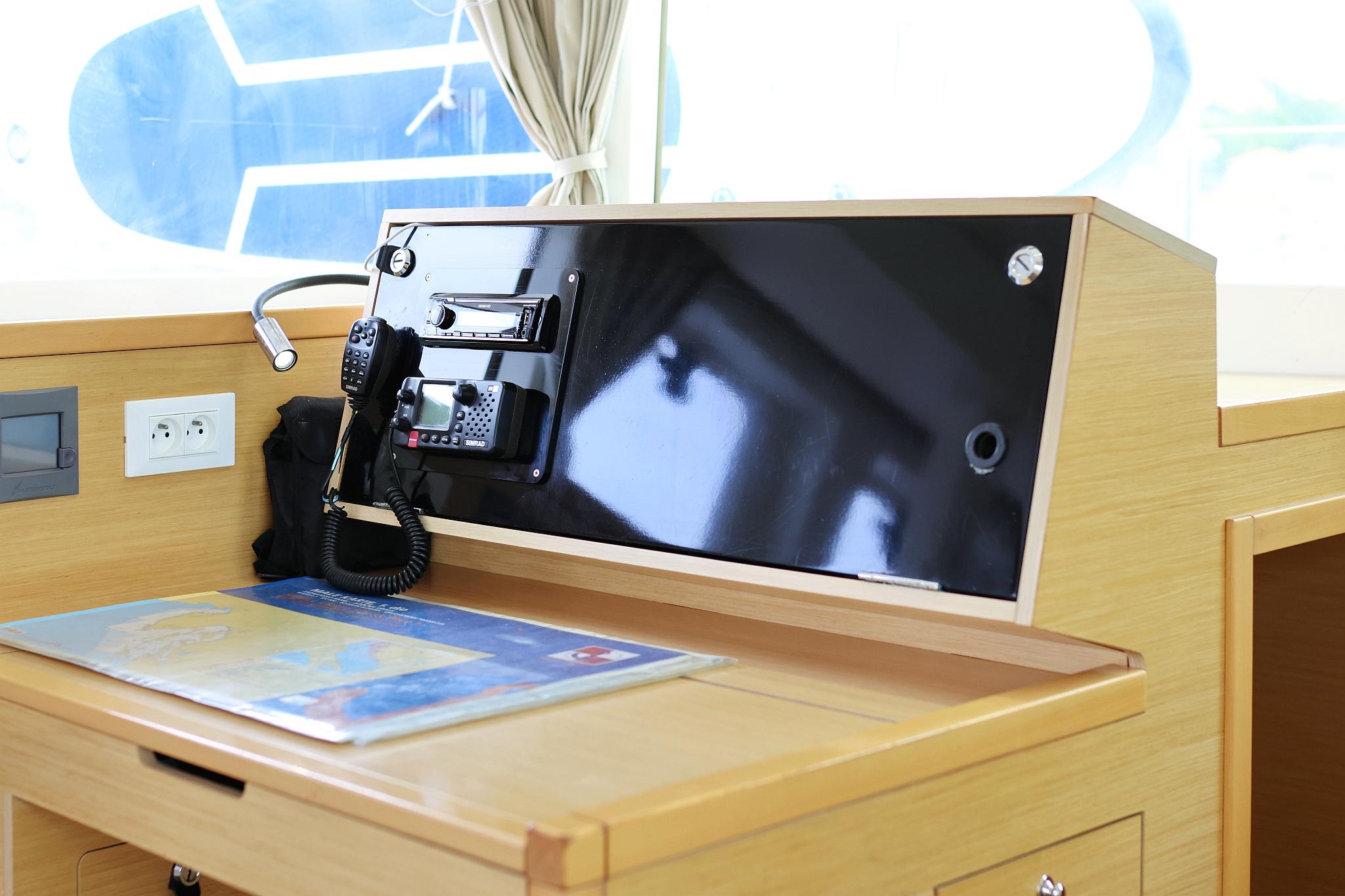 Lagoon 400 S2 - 4 + 2 cab. - Ladies First, picture 38