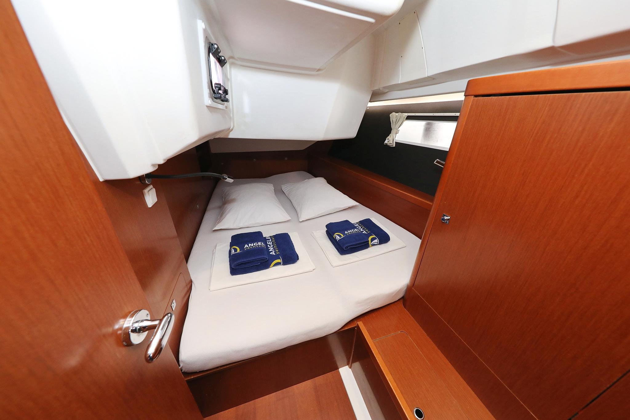 Oceanis 41, picture 27