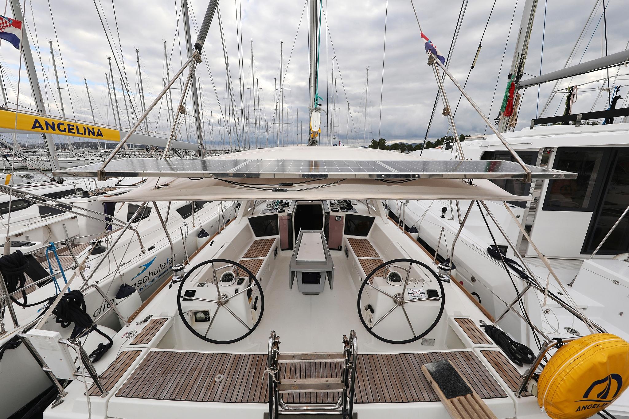 Oceanis 41, picture 5