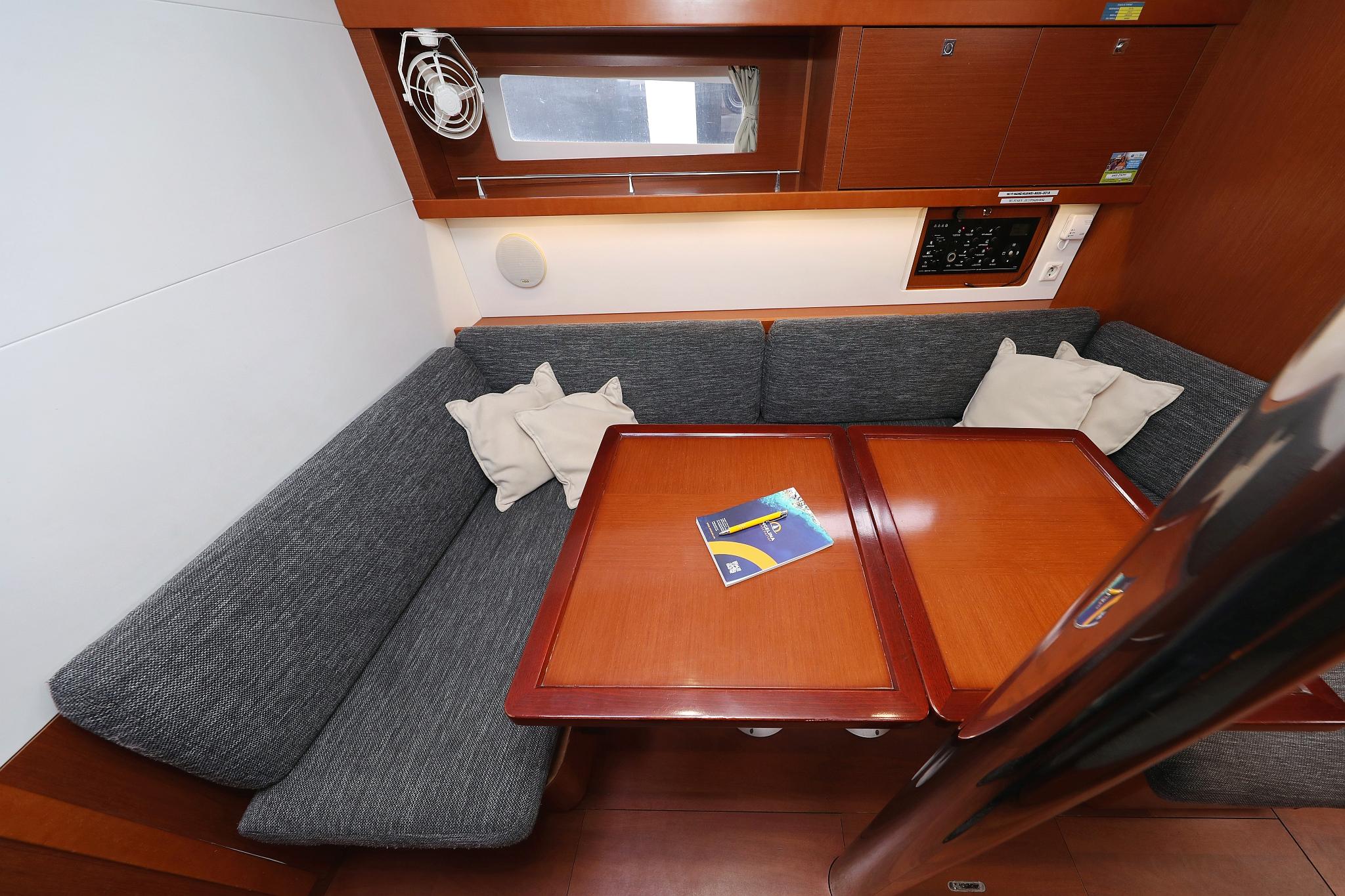 Oceanis 41, picture 21