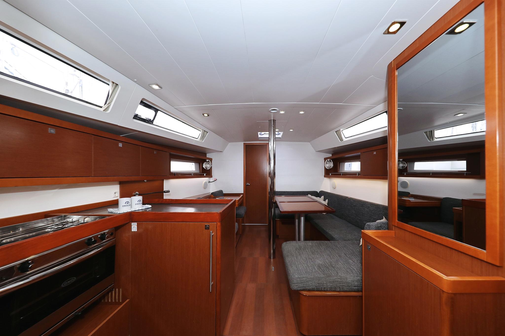 Oceanis 41, picture 13