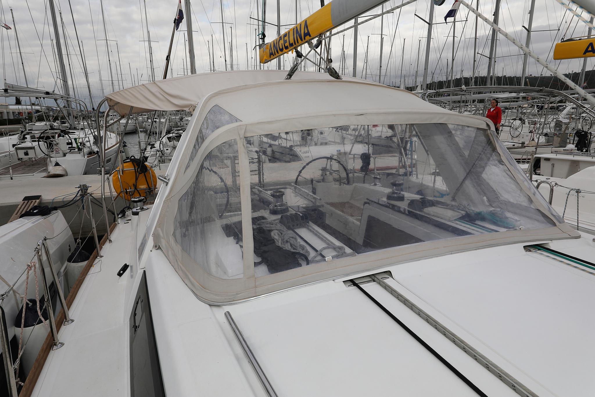 Oceanis 41, picture 12