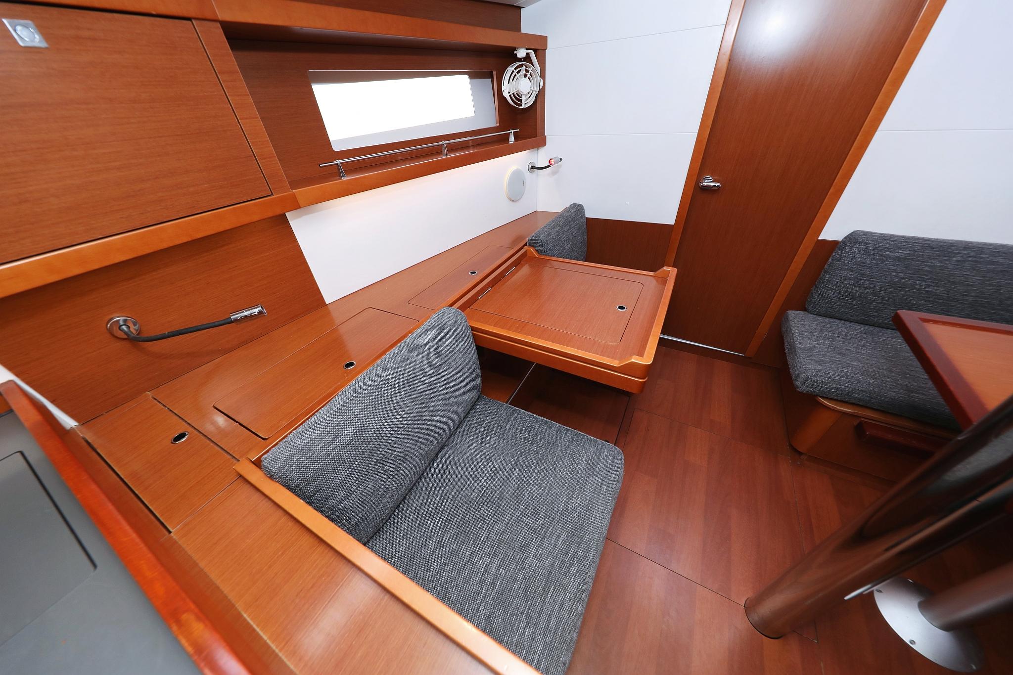 Oceanis 41, picture 20