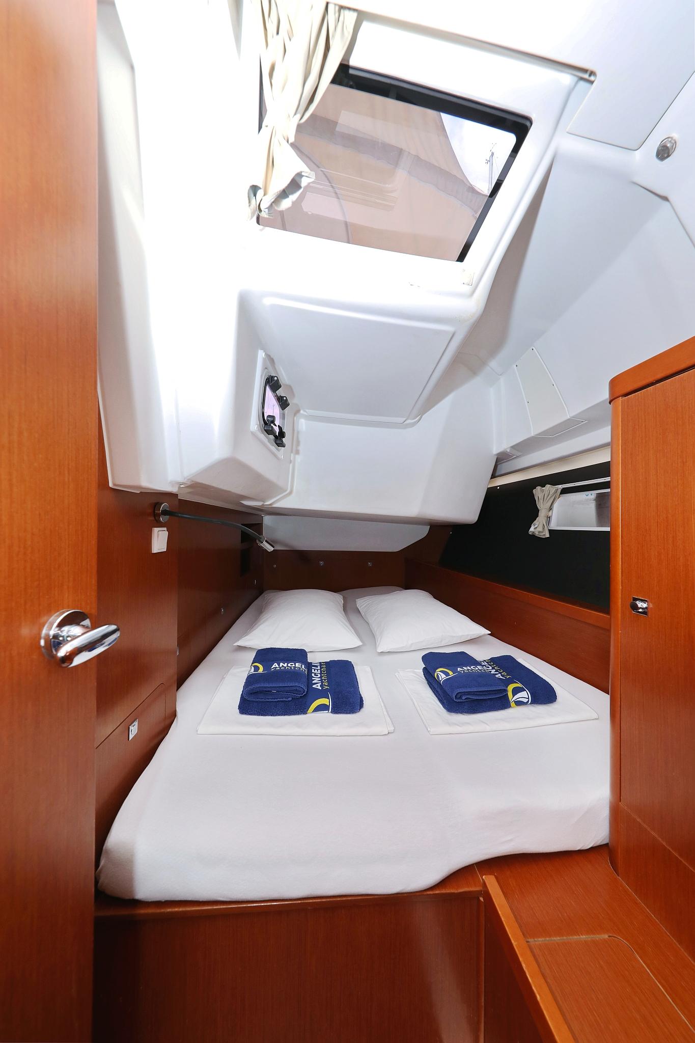 Oceanis 41, picture 29