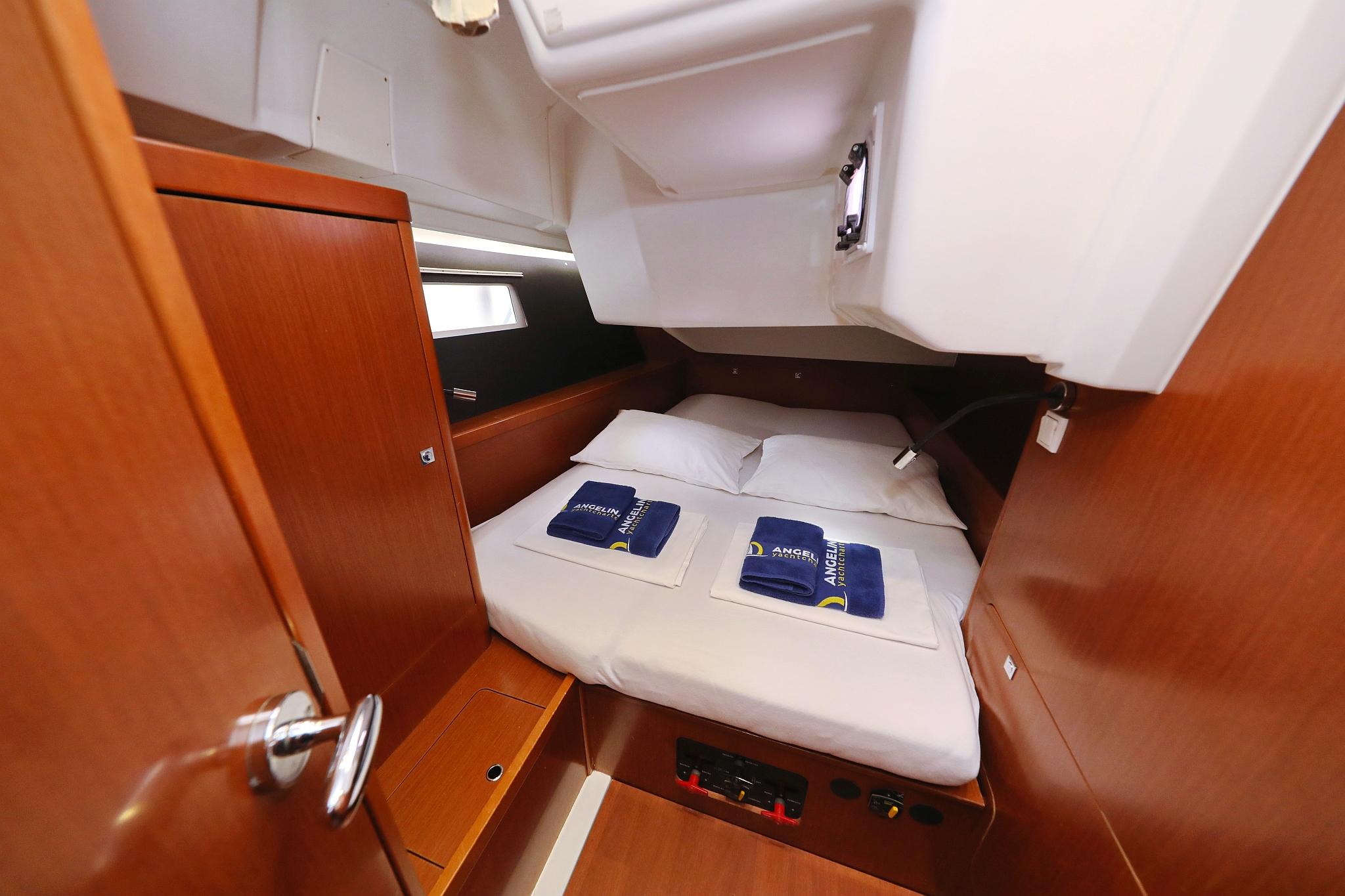 Oceanis 41, picture 26