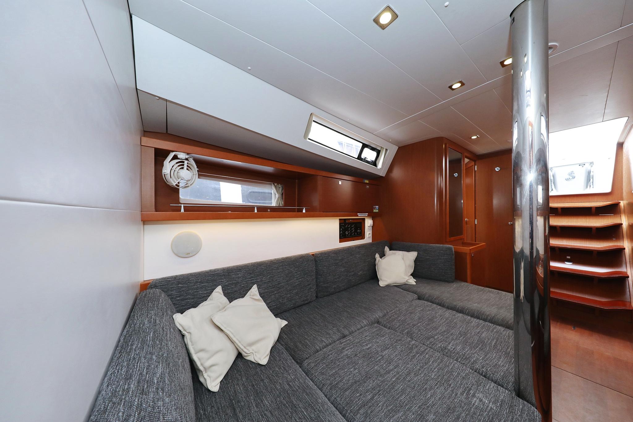 Oceanis 41, picture 39