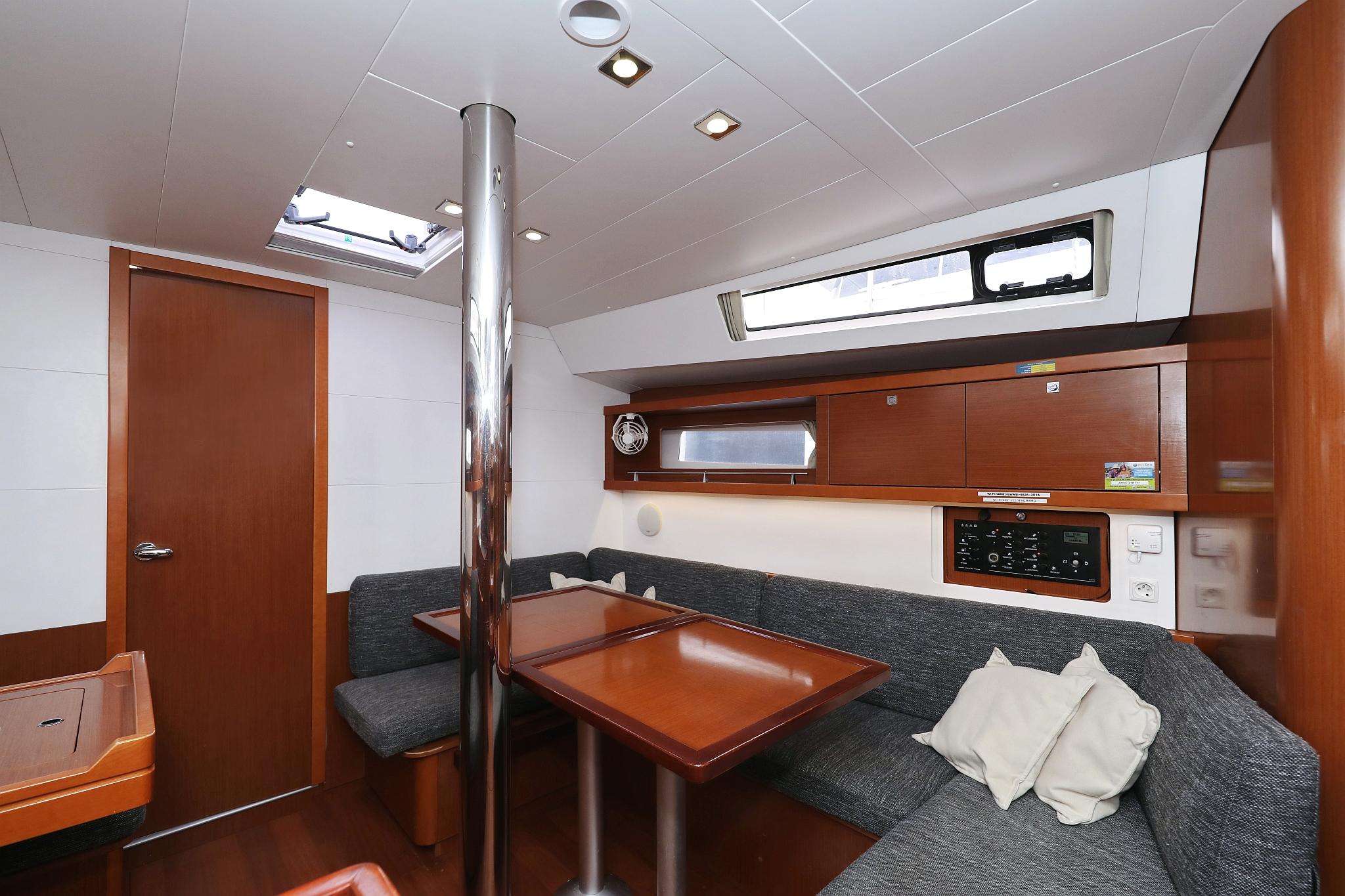 Oceanis 41, picture 15