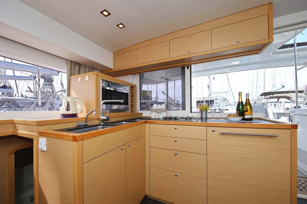 Lagoon 400 S2 - 4 + 2 cab. - Elea, picture 15