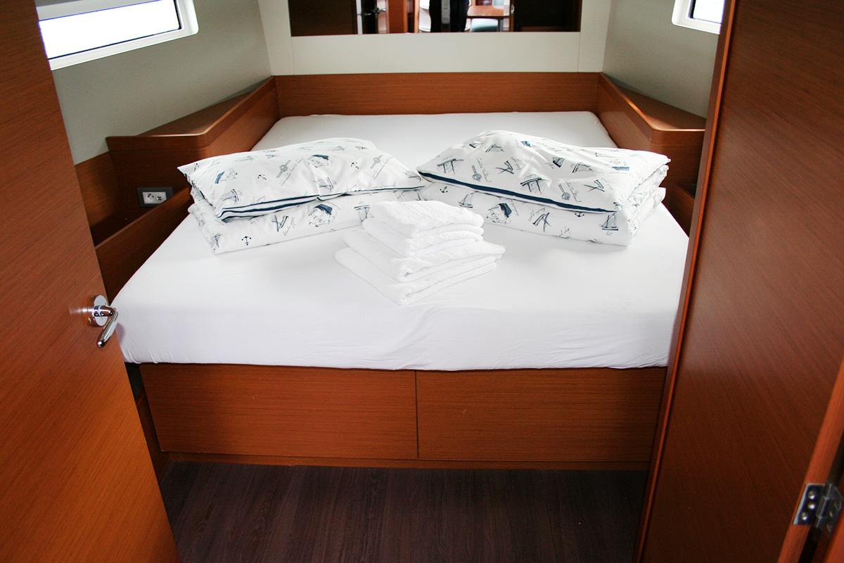 Sun Odyssey 440 - 3 cab., picture 29