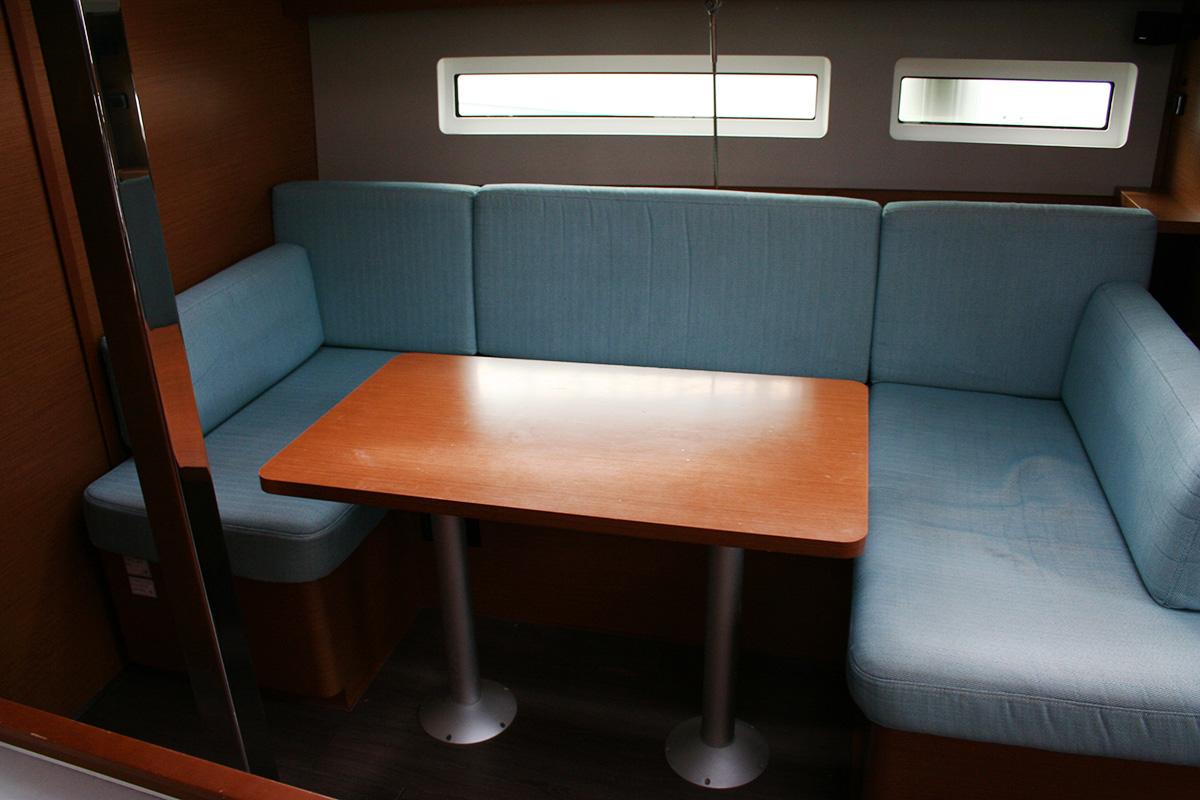 Sun Odyssey 440 - 3 cab., picture 25