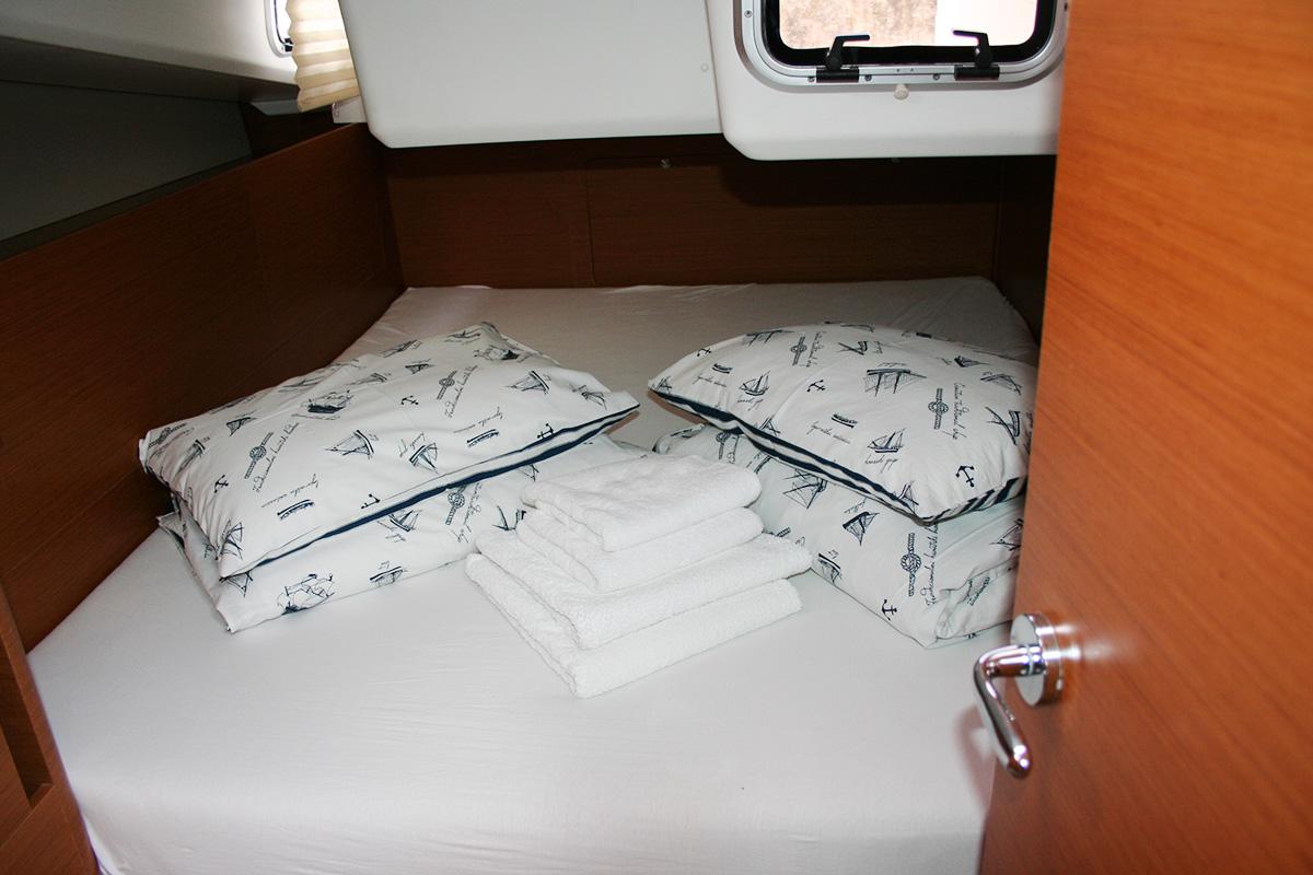 Sun Odyssey 440 - 3 cab., picture 28