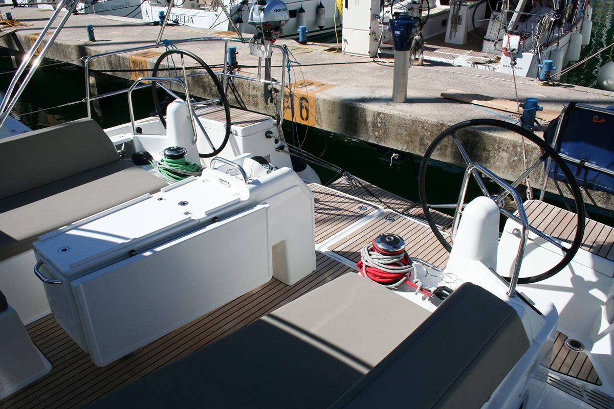 Sun Odyssey 440 - 3 cab., picture 17