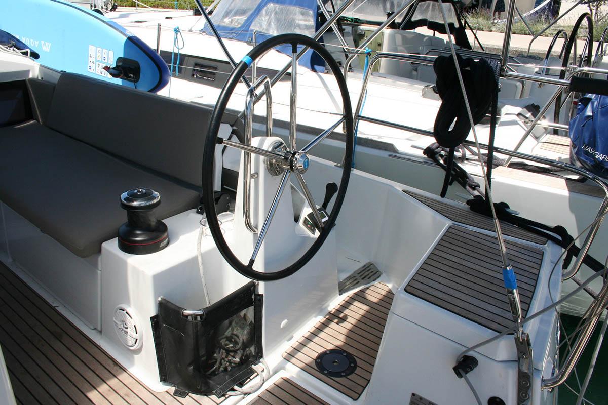 Sun Odyssey 440 - 4 cab., picture 5