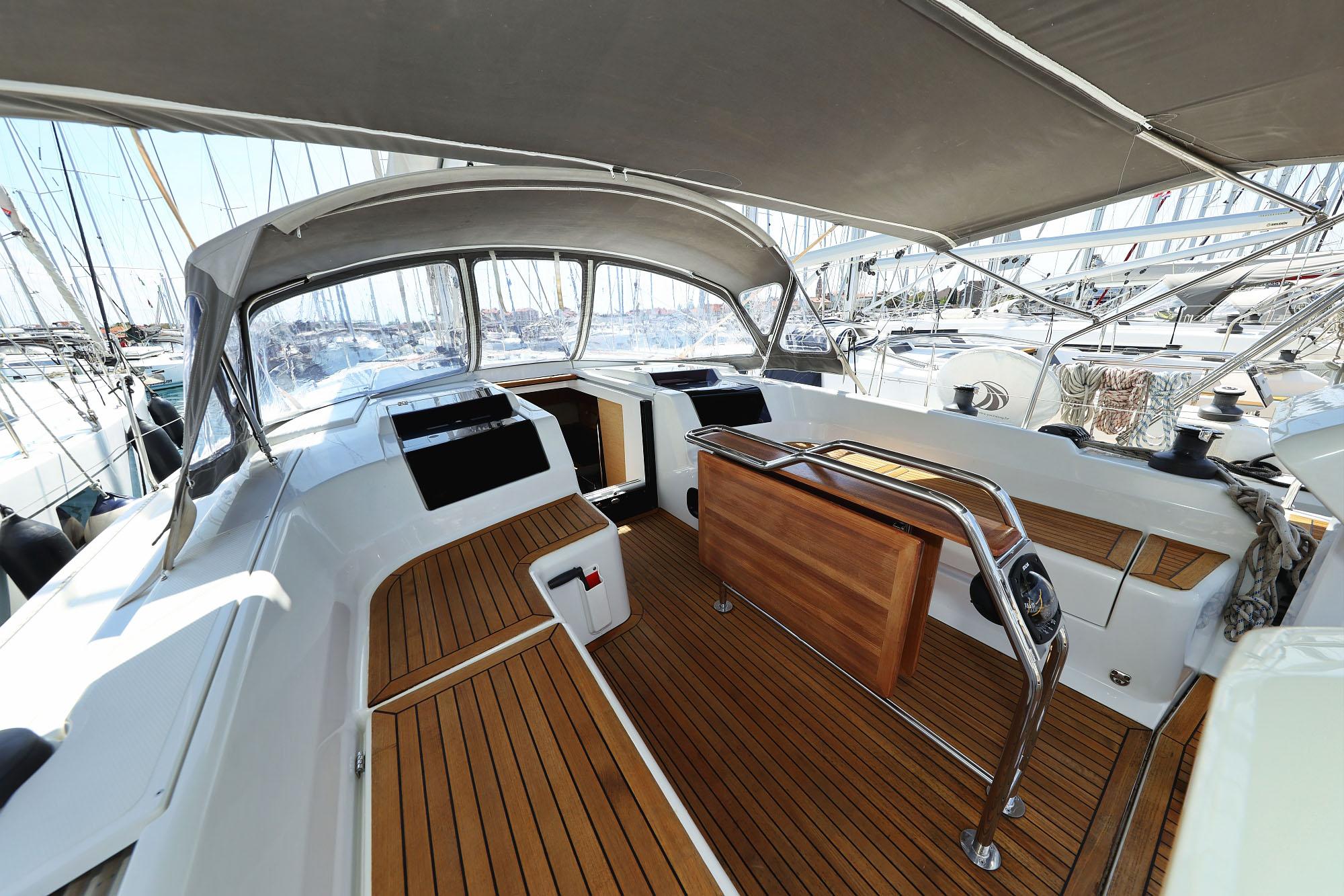 Hanse 458, picture 3