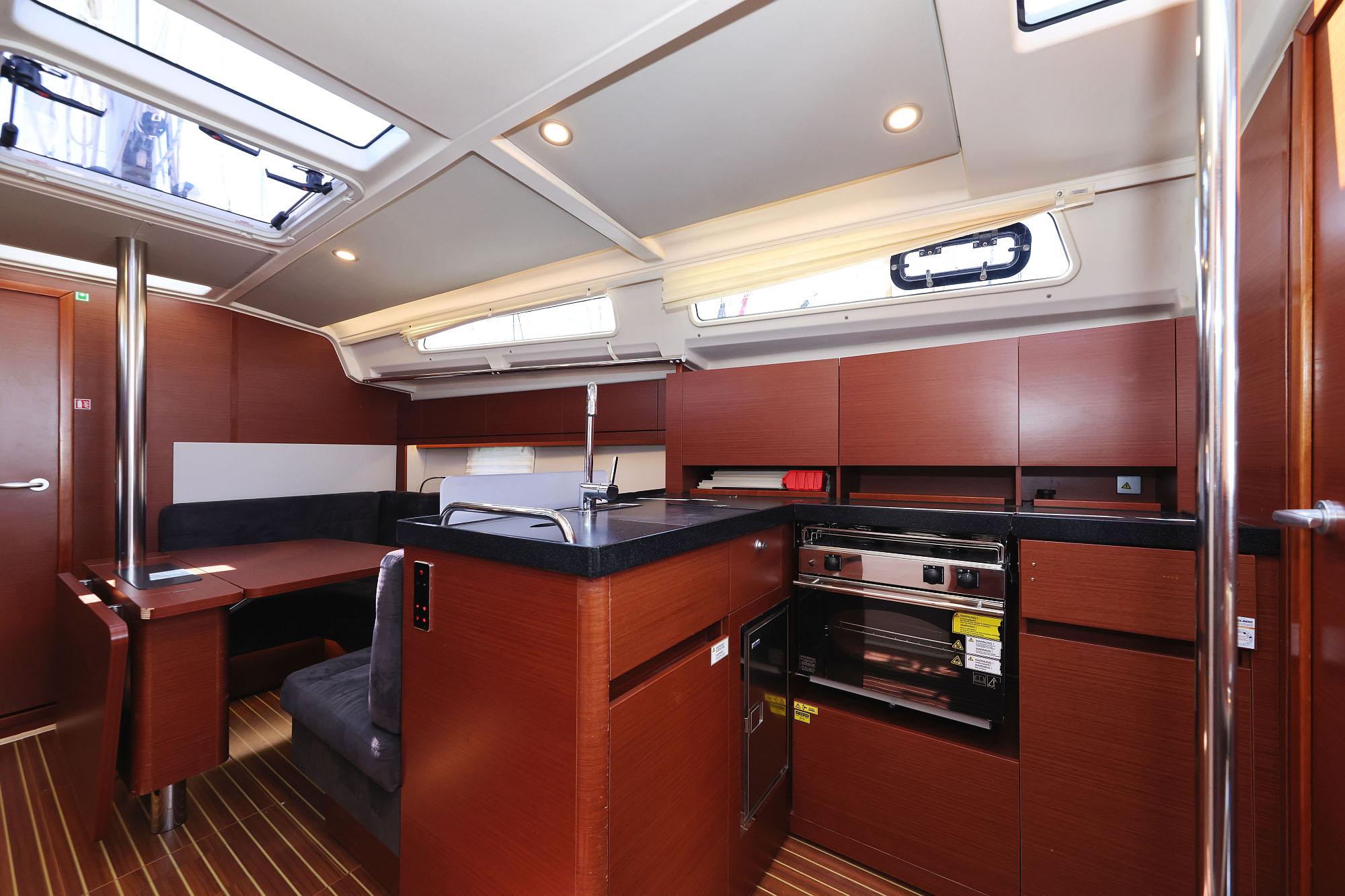 Hanse 388, picture 9