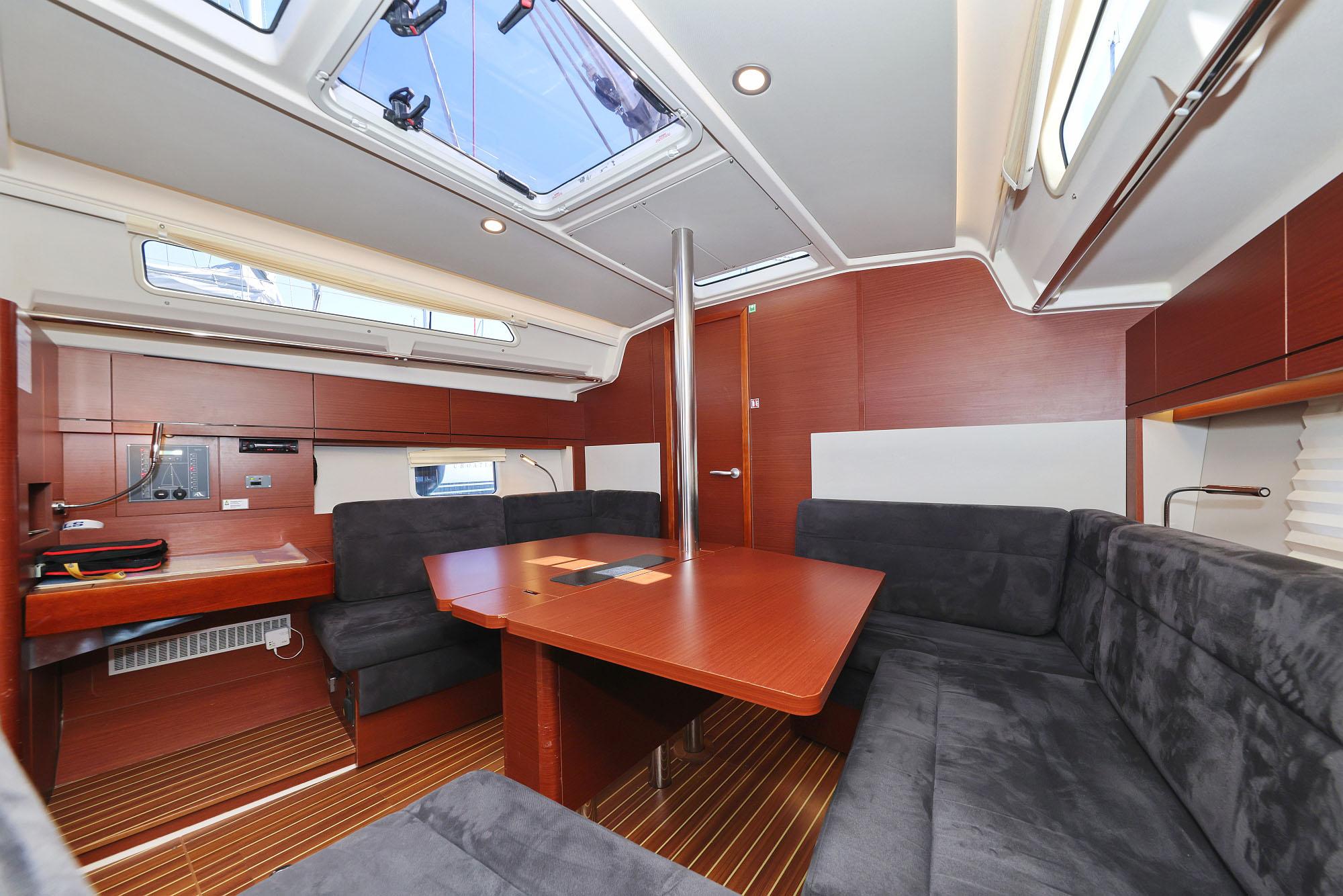 Hanse 388, picture 13