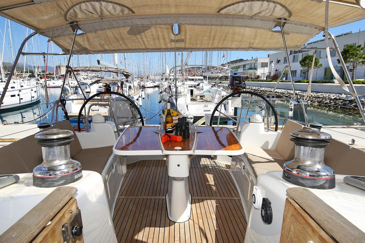 Oceanis 50 Family - 6 cab. - Copa Brasil, picture 9