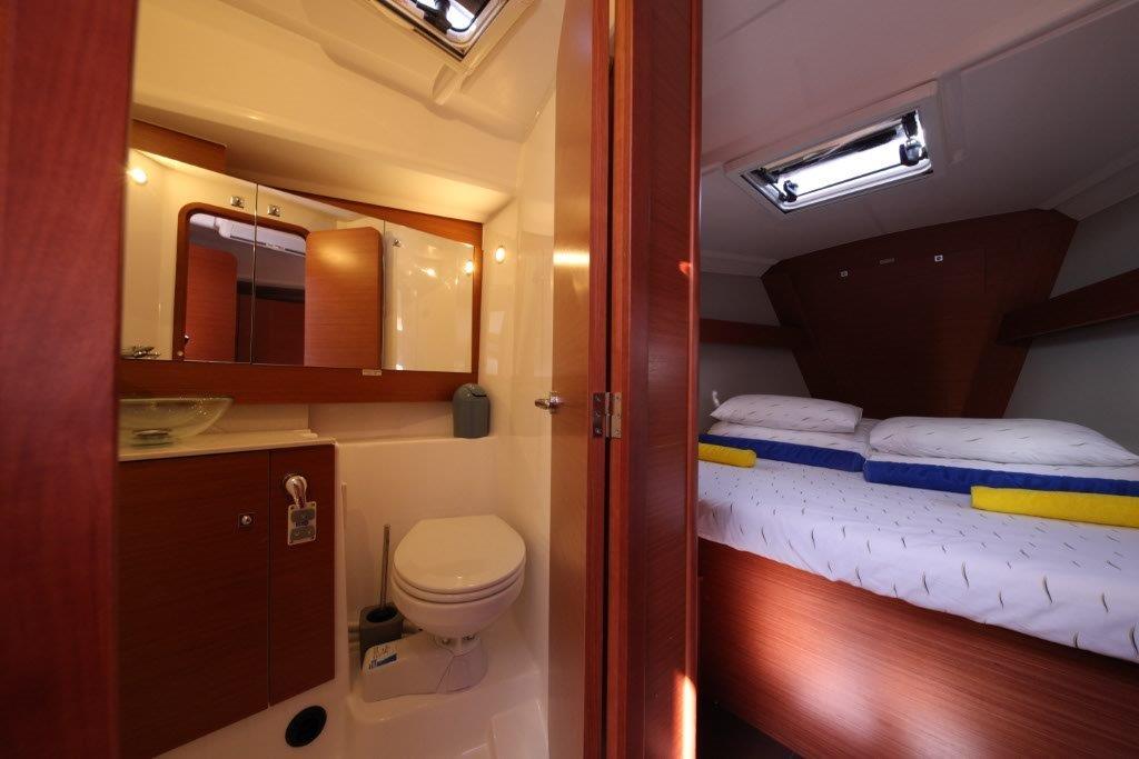 Dufour 412 GL, picture 10