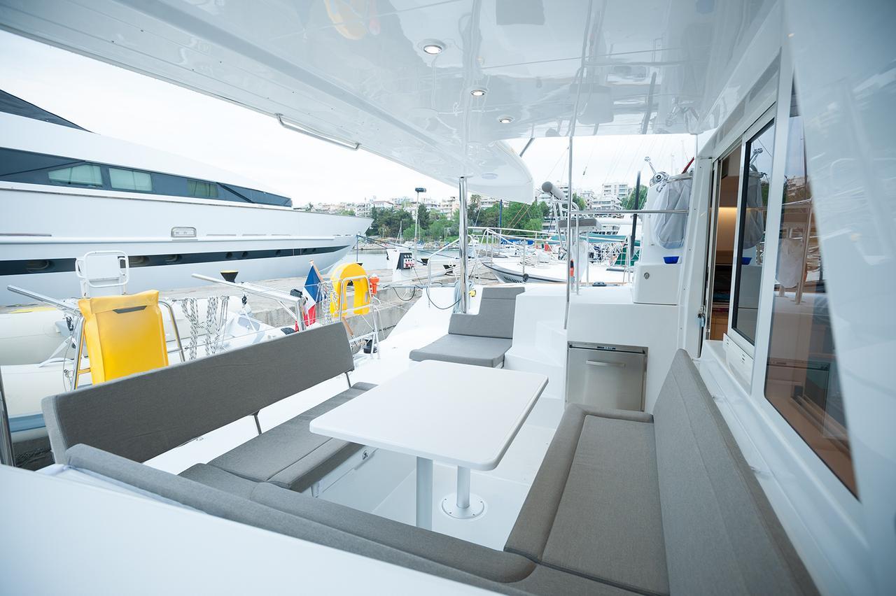 Lagoon 400 S2 - Lady Dom, picture 11