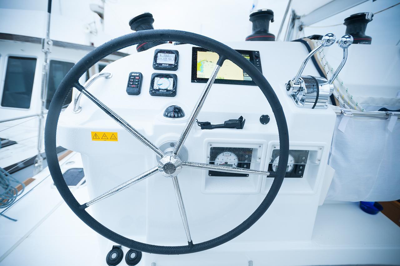 Lagoon 400 S2 - Lady Dom, picture 5