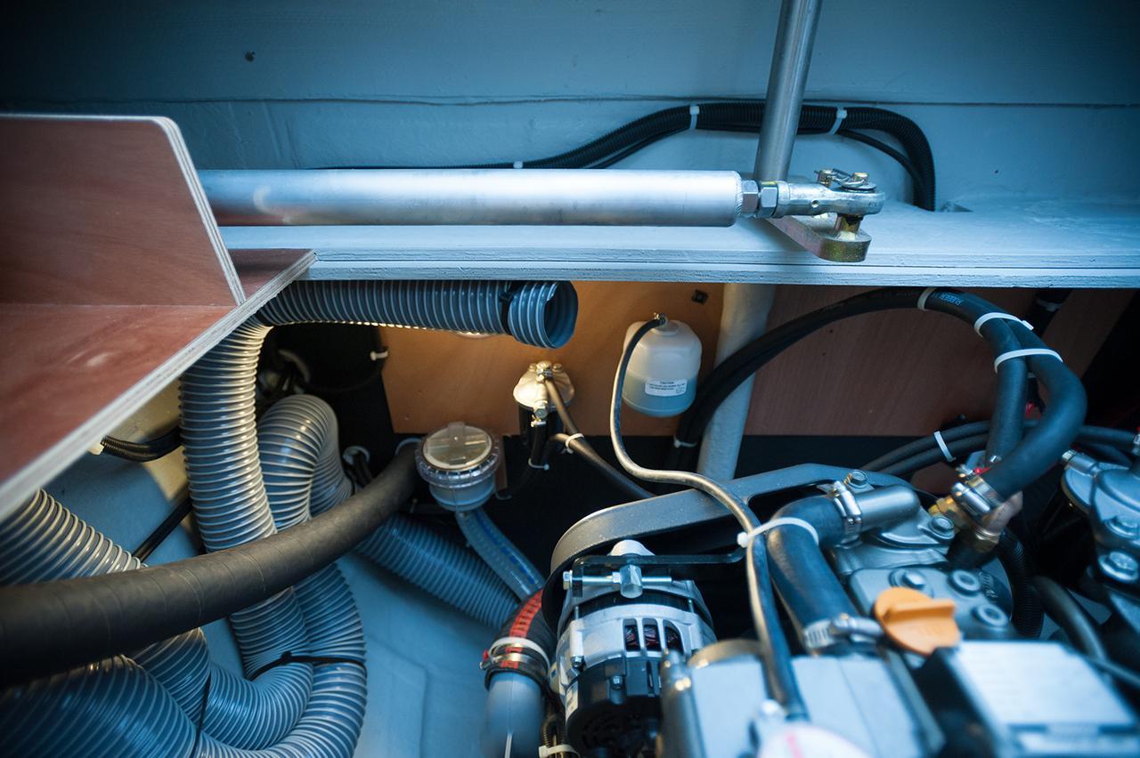 Lagoon 400 S2 - Lady Dom, picture 25