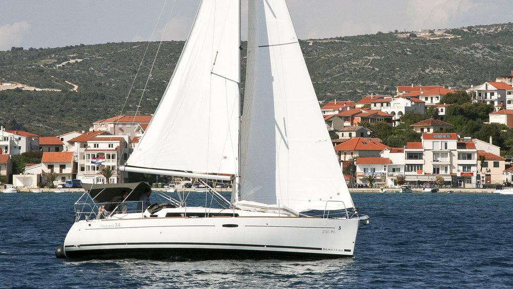 Oceanis 34.2 - LL Skyhawk, picture 4