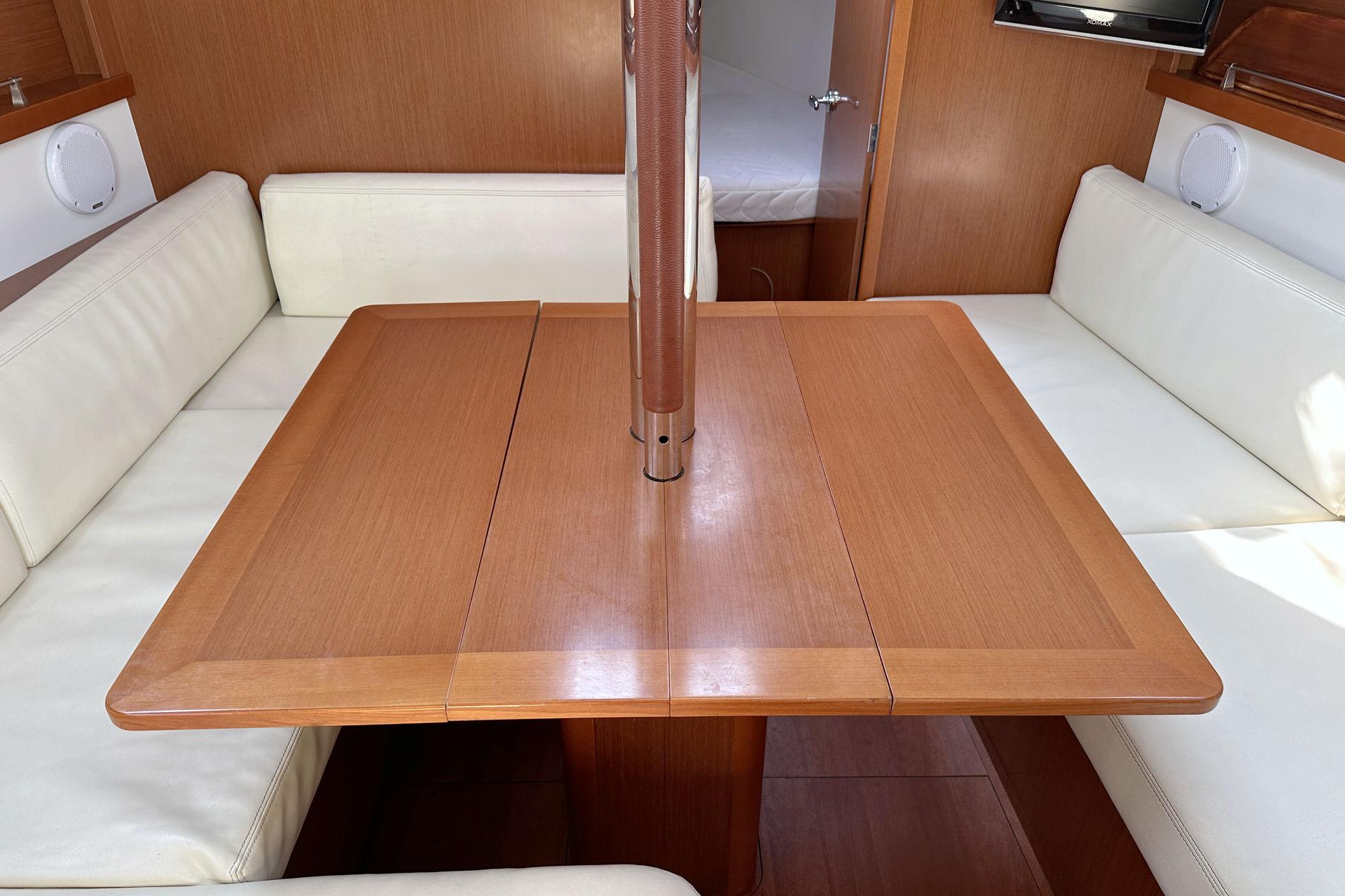 Oceanis 34.2 - LL Skyhawk, picture 14
