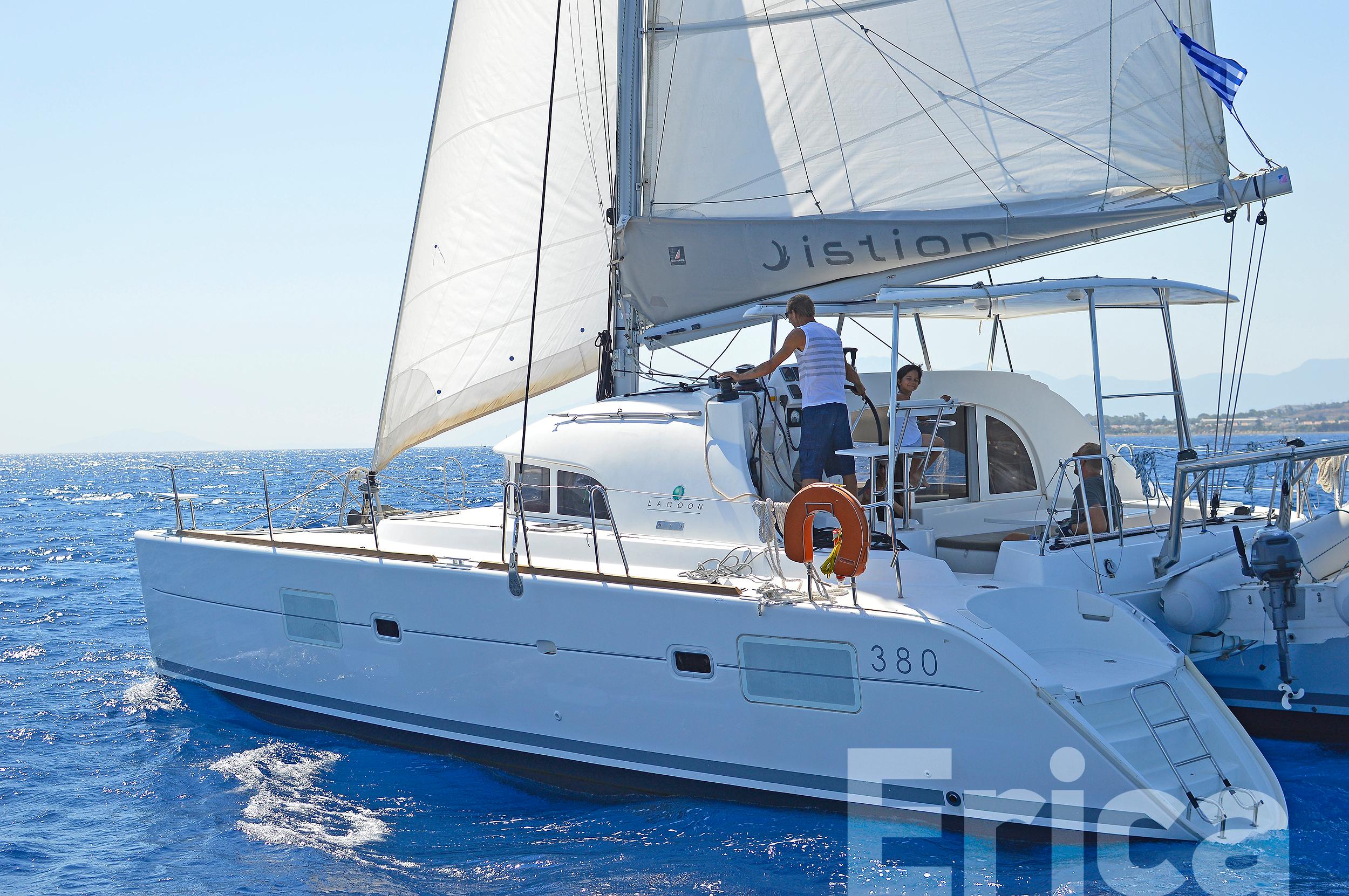 Lagoon 380 S2 - 4 + 2 cab. - Erica, picture 16