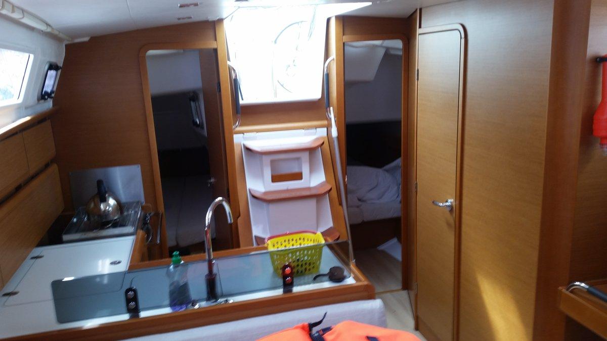 Sun Odyssey 379, picture 12