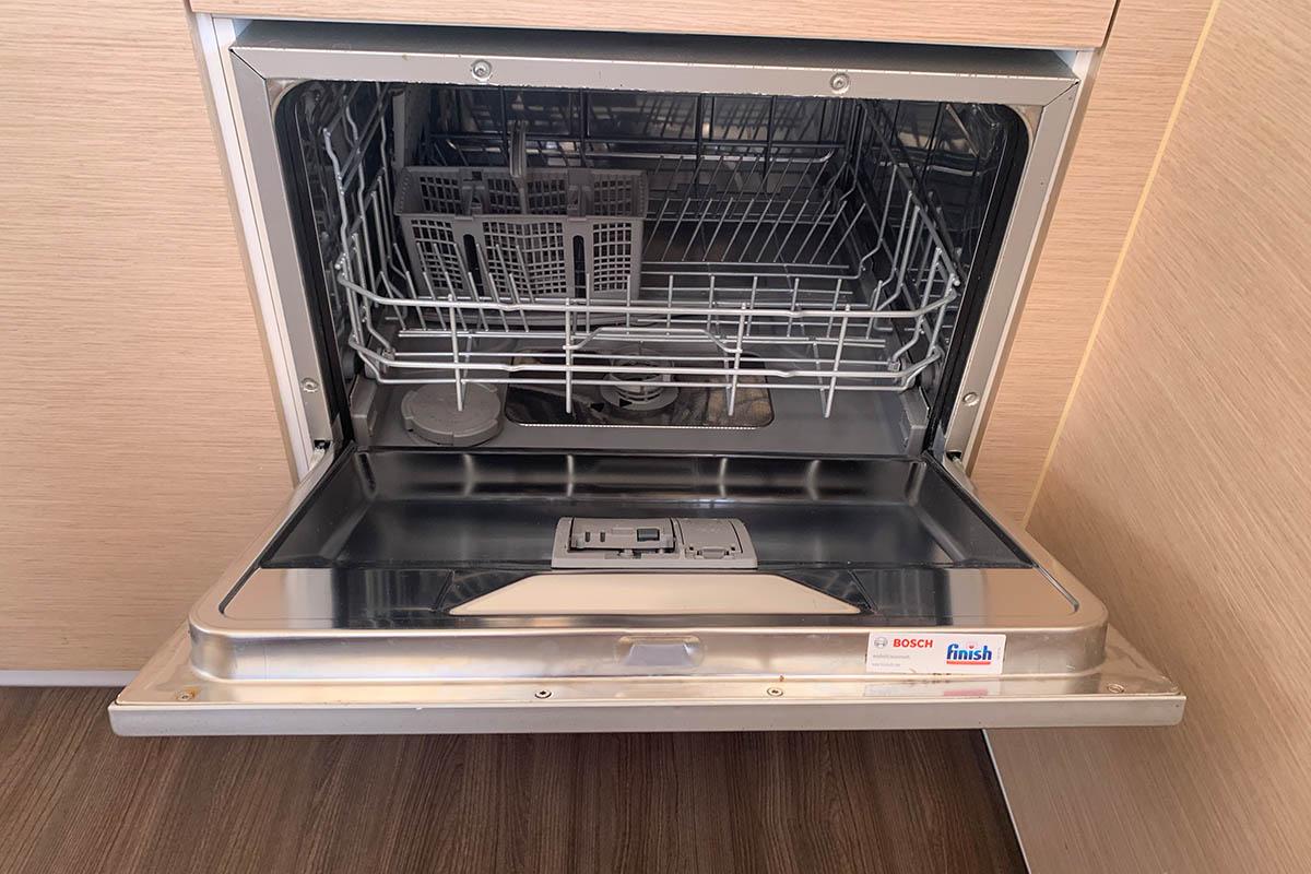 Fountaine Pajot Saba 50 - 6 + 1 cab., picture 24