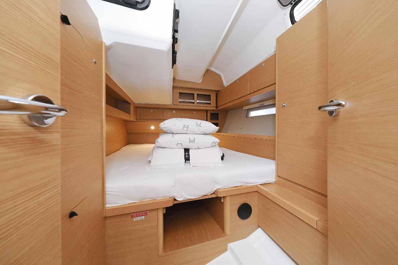 Dufour 520 GL, picture 22