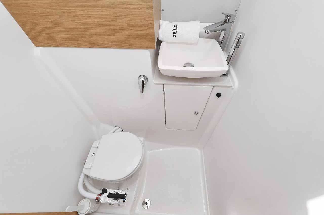 Dufour 520 GL, picture 28