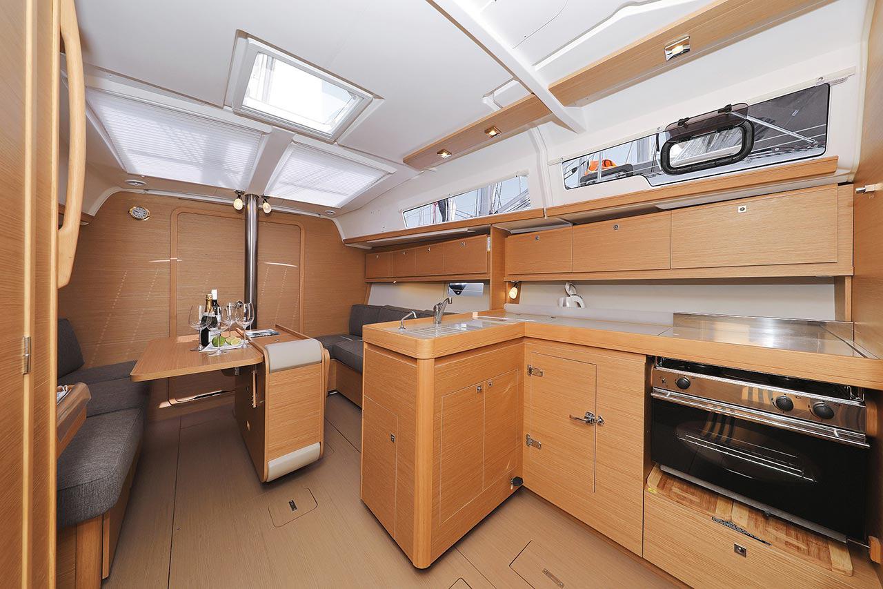 Dufour 382 GL, picture 9