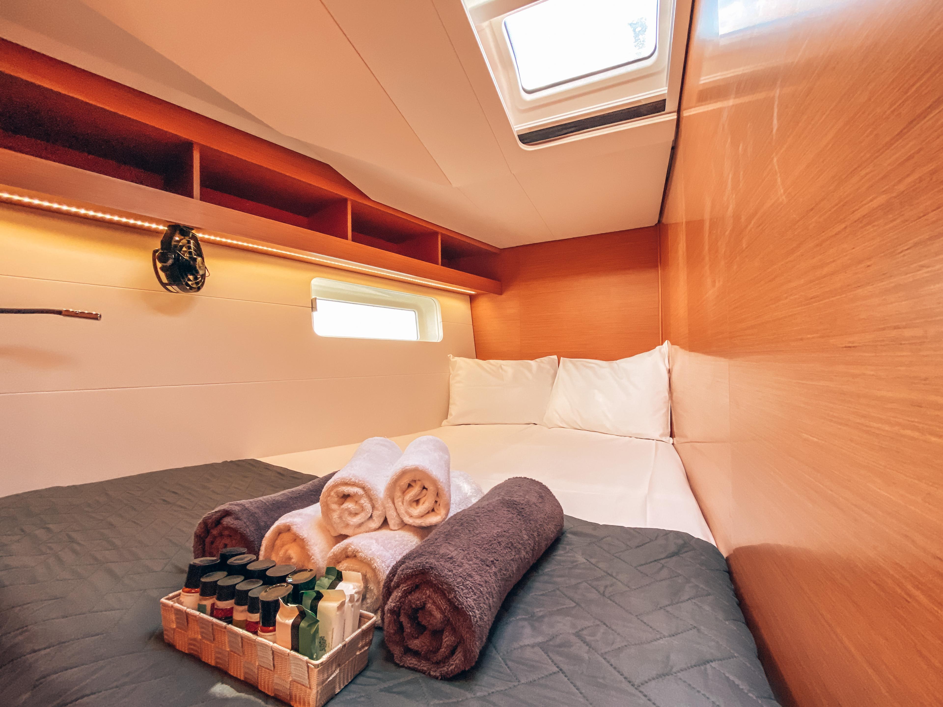 Jeanneau 54 - 5 + 1 cab.	, picture 16