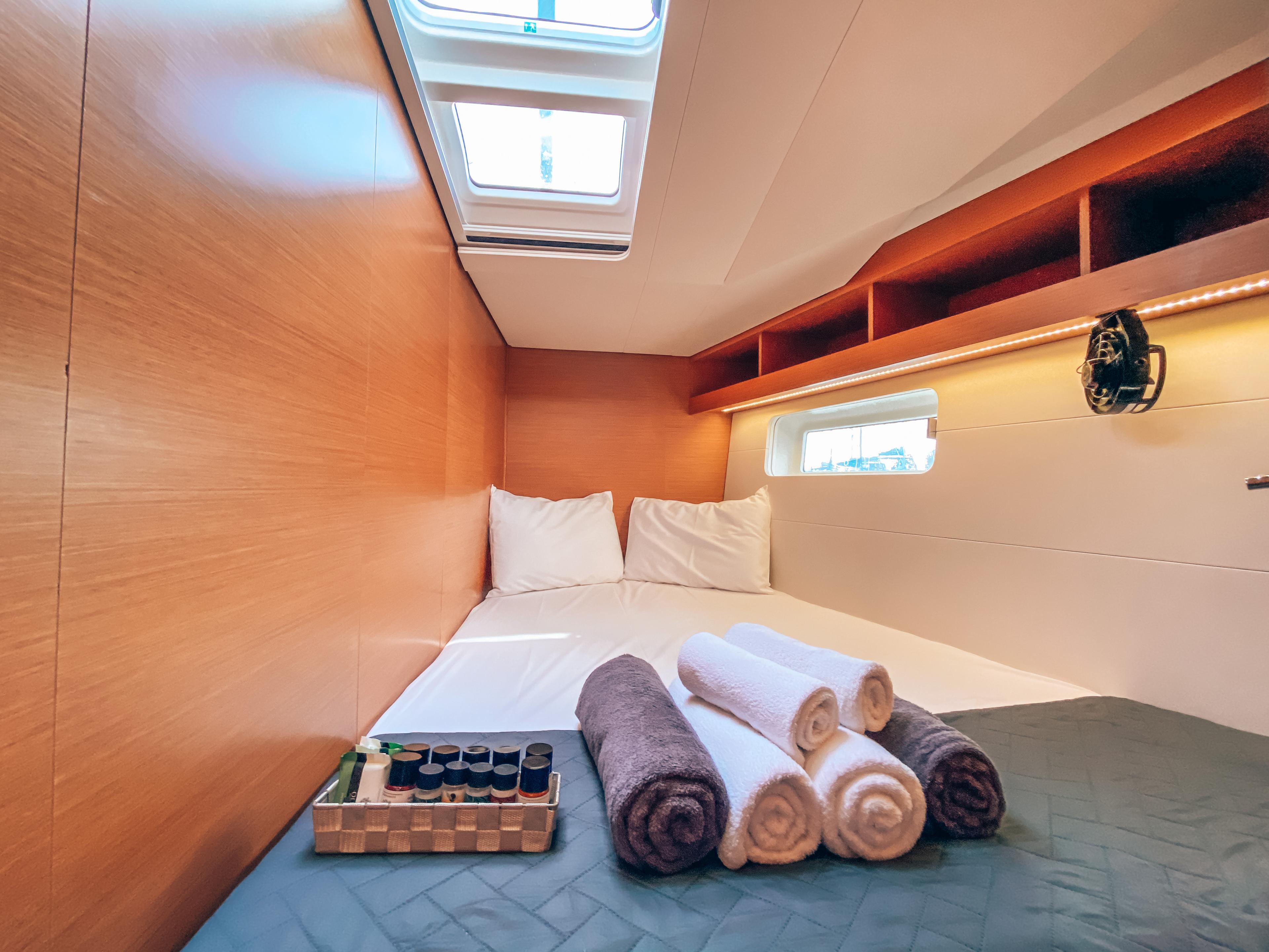 Jeanneau 54 - 5 + 1 cab.	, picture 15