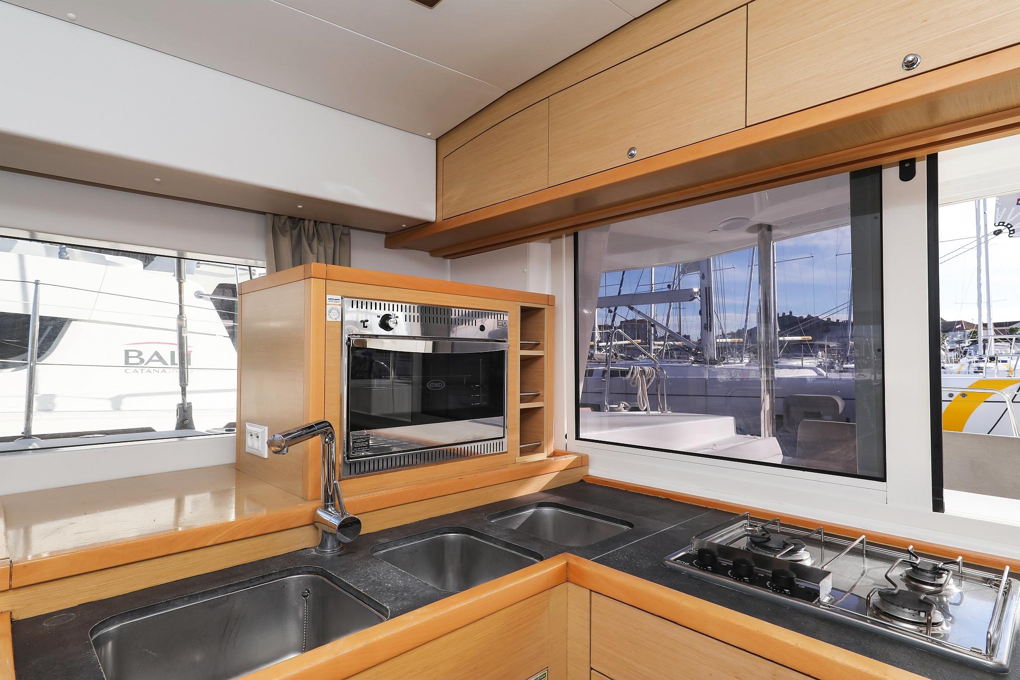 Lagoon 400 S2 - 4 + 2 cab. - First Choice, picture 18