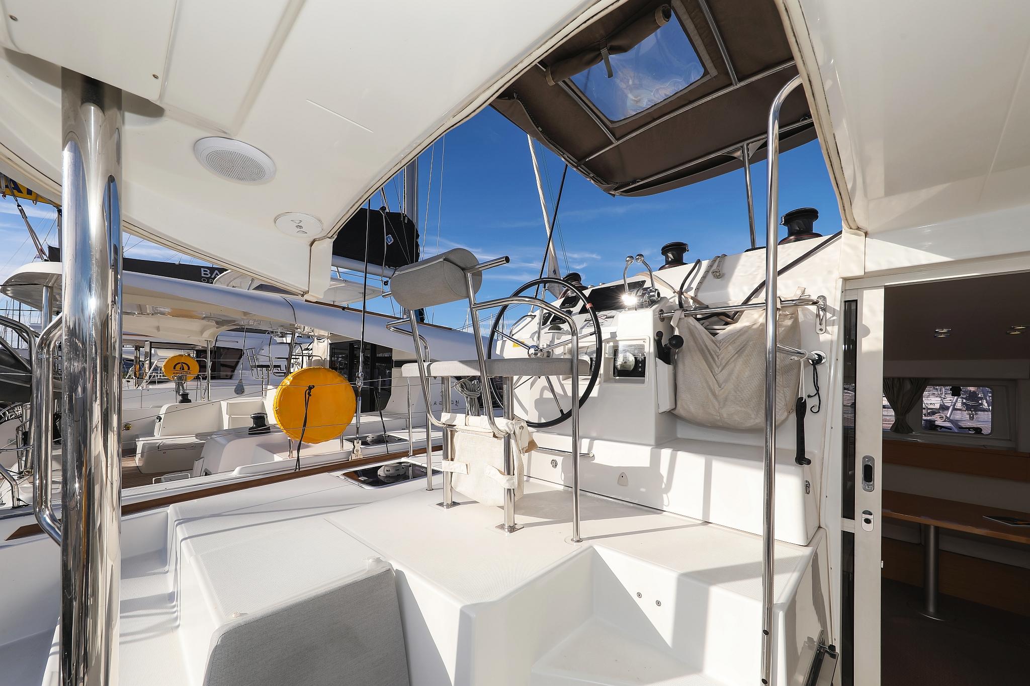 Lagoon 400 S2 - 4 + 2 cab. - First Choice, picture 8