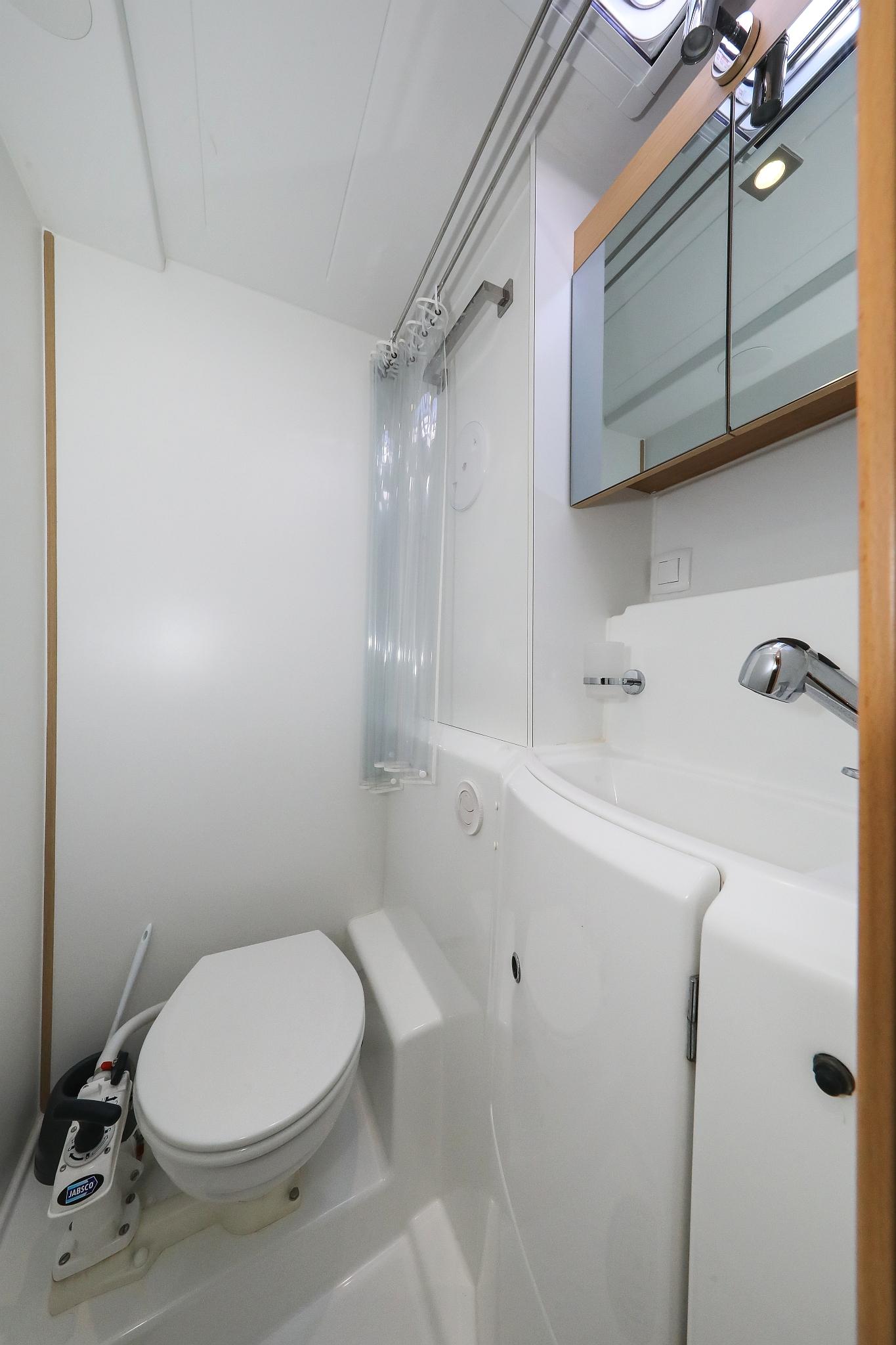 Lagoon 400 S2 - 4 + 2 cab. - First Choice, picture 39