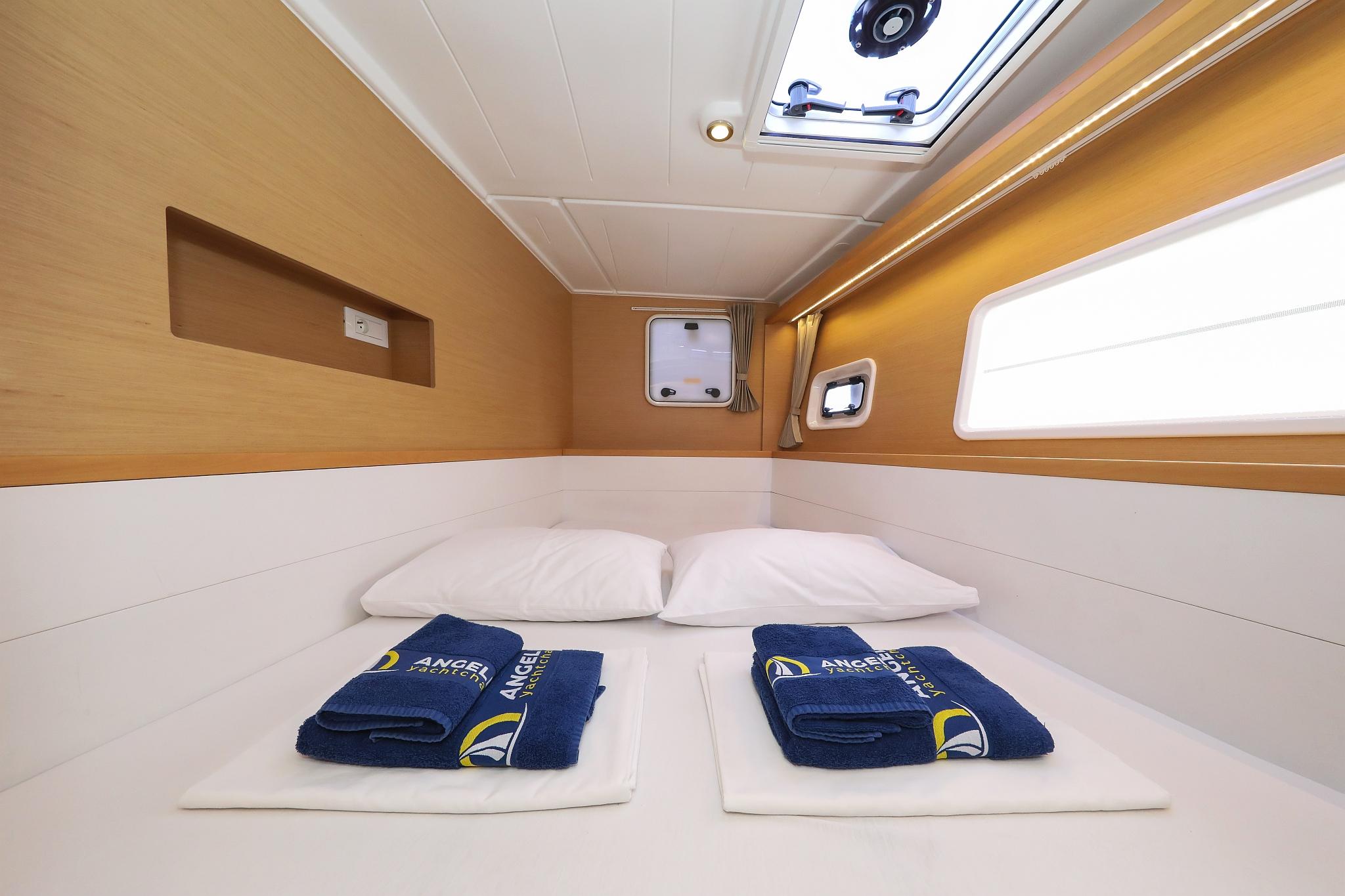 Lagoon 400 S2 - 4 + 2 cab. - First Choice, picture 31