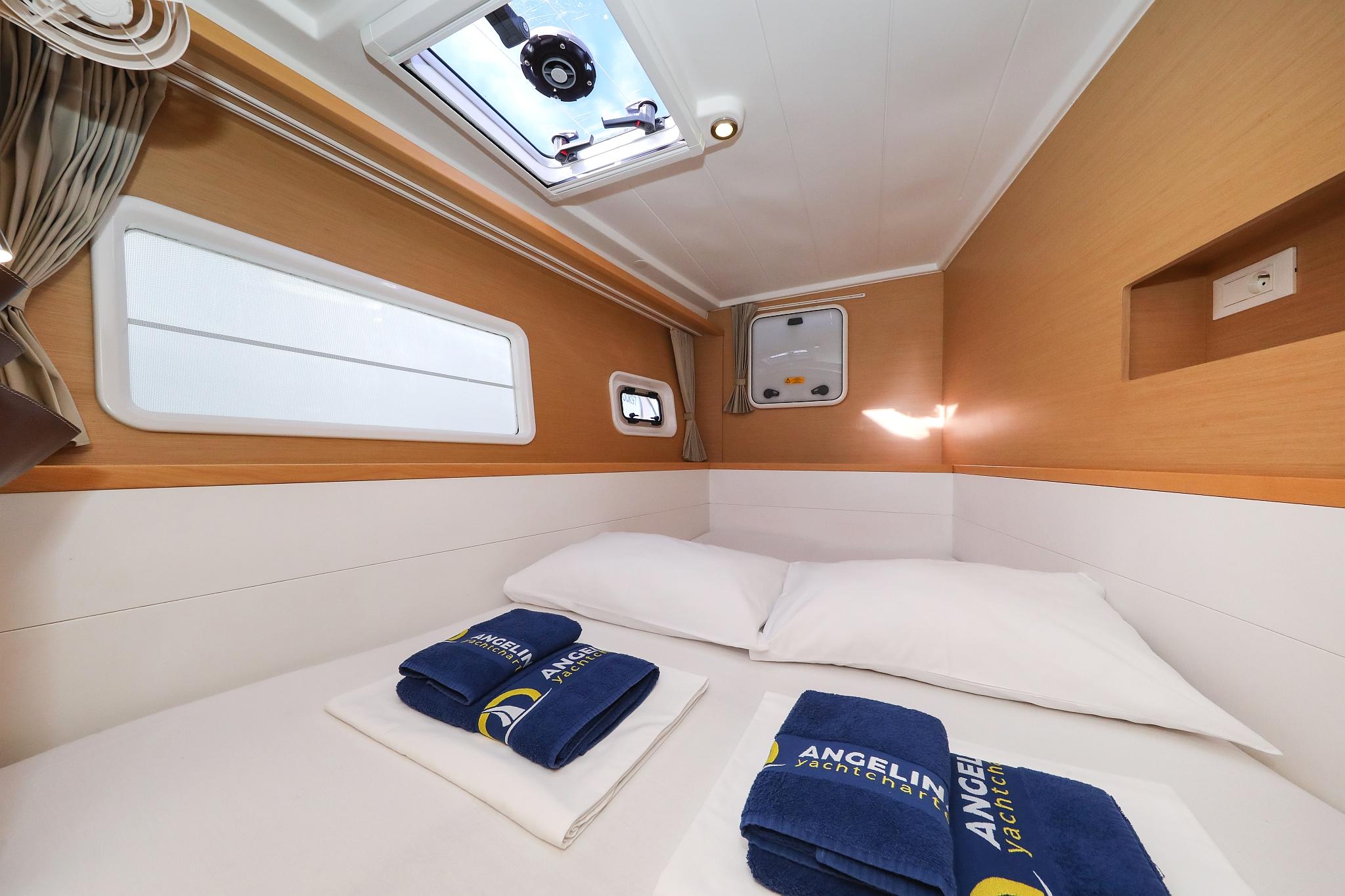 Lagoon 400 S2 - 4 + 2 cab. - First Choice, picture 25