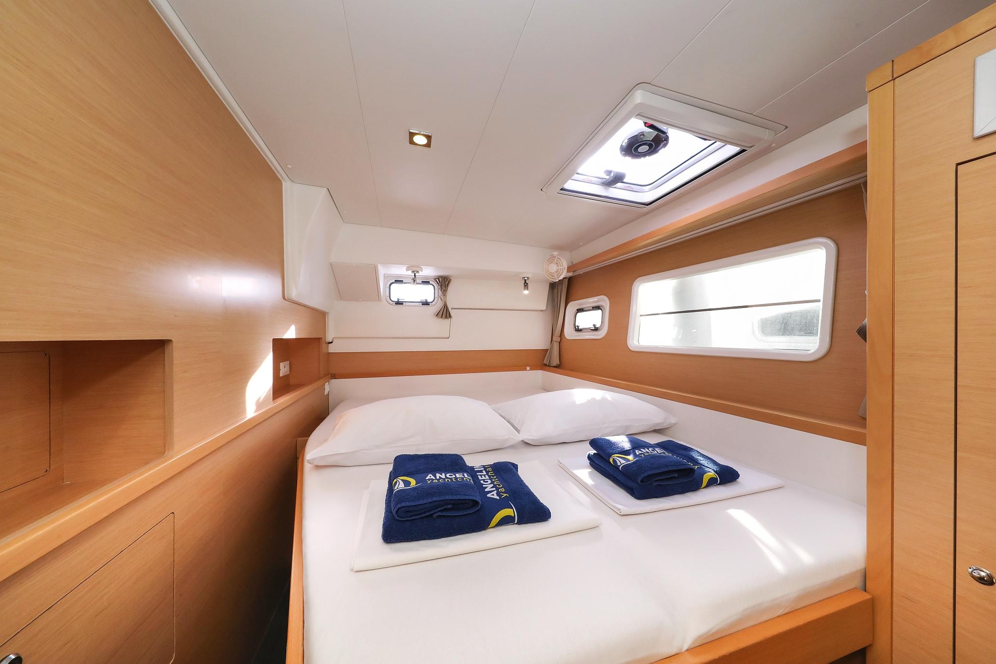 Lagoon 400 S2 - 4 + 2 cab. - First Choice, picture 27