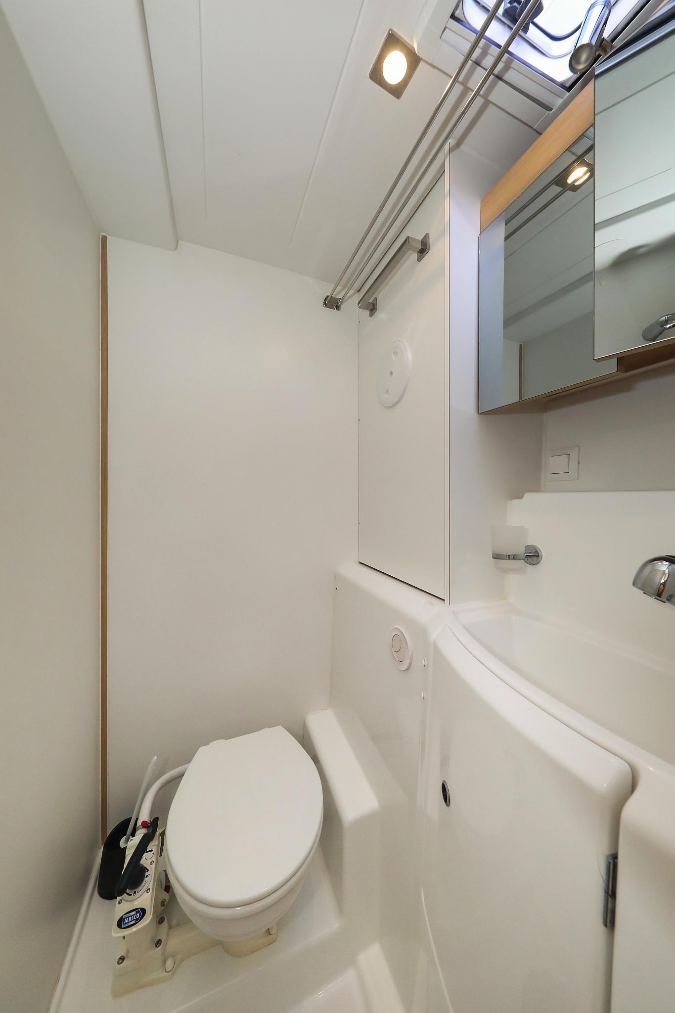 Lagoon 400 S2 - 4 + 2 cab. - First Choice, picture 36