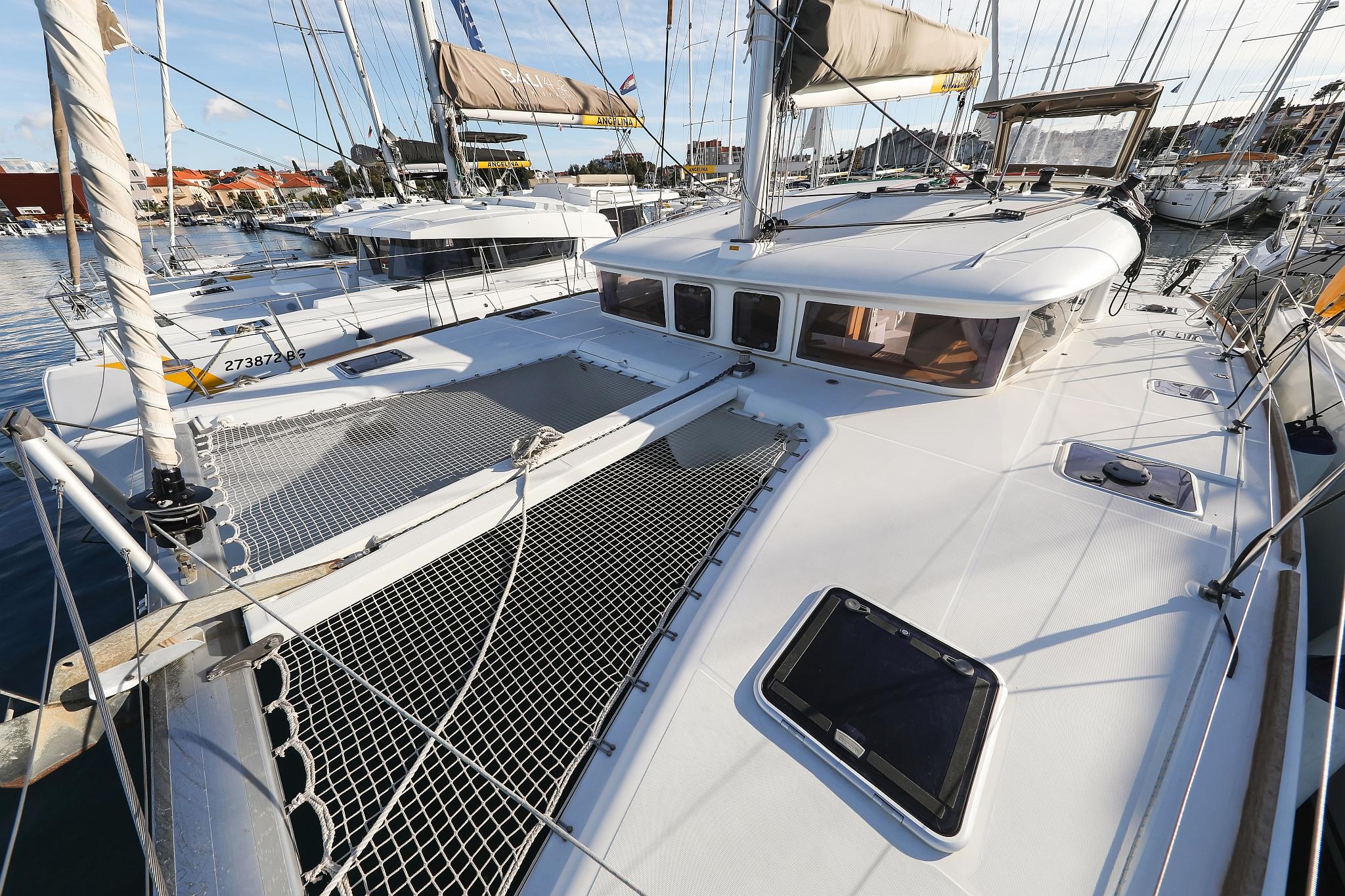 Lagoon 400 S2 - 4 + 2 cab. - First Choice, picture 11