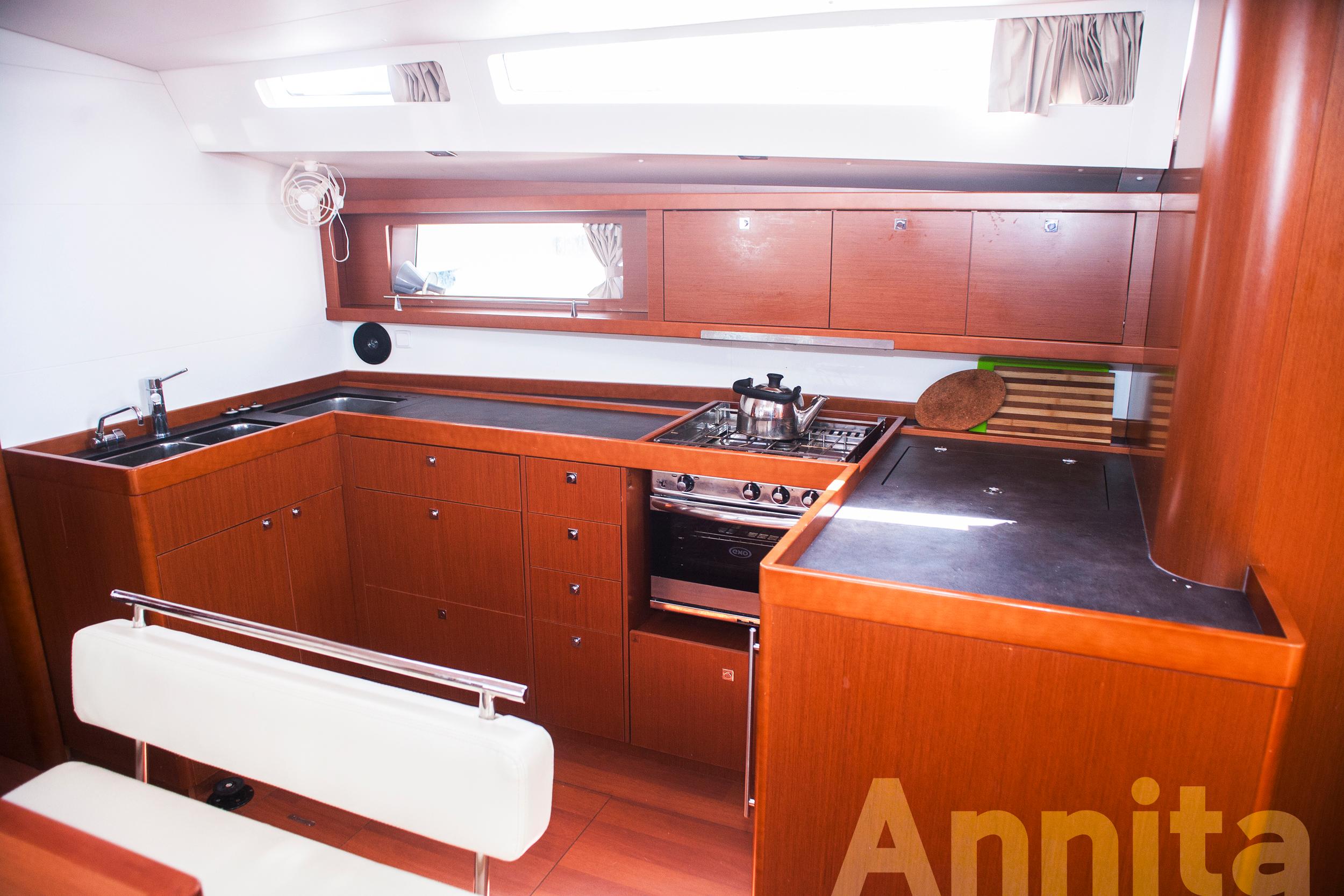 Oceanis 48 - 5 cab. - Annita, picture 7
