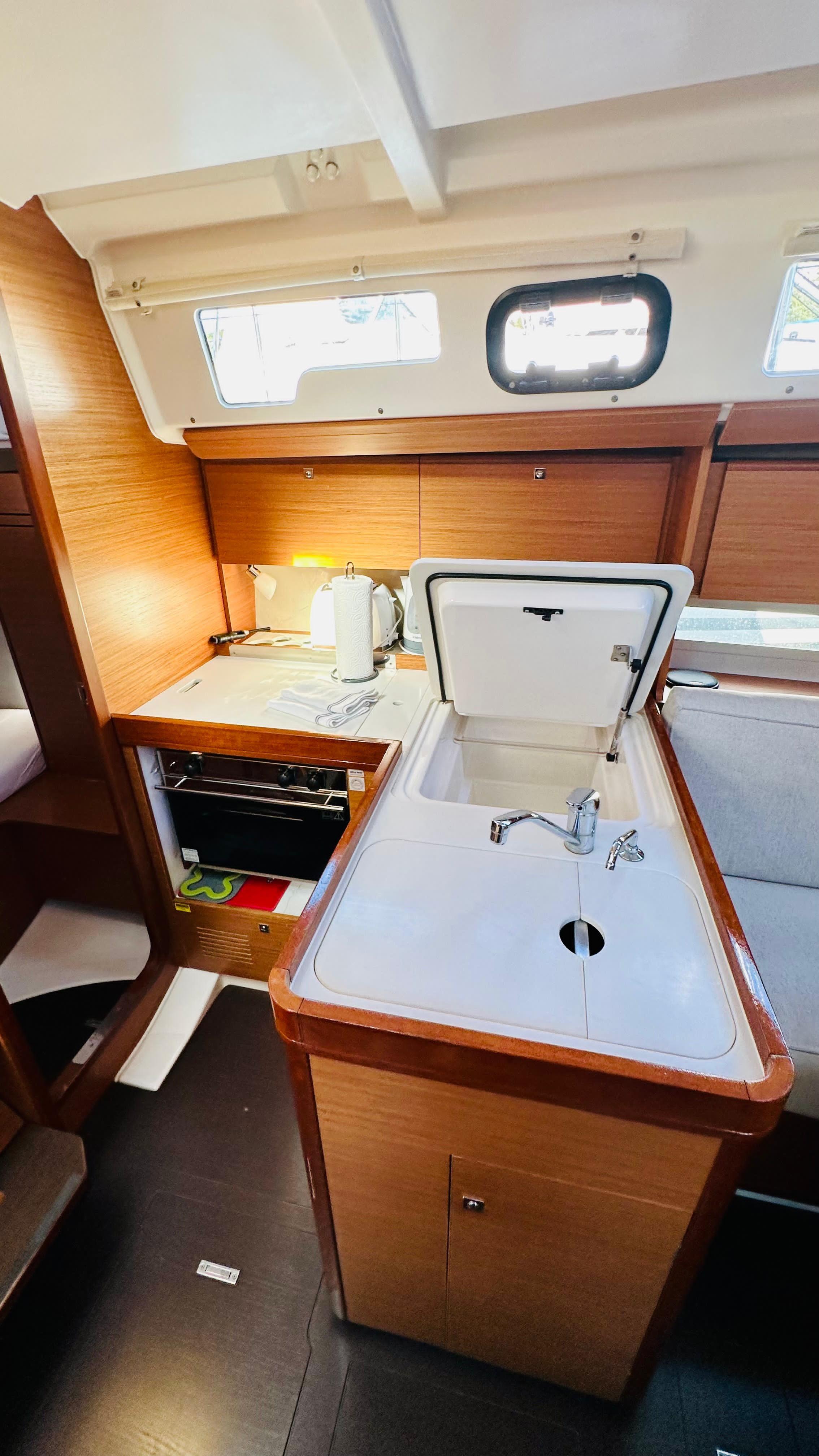 Dufour 360 GL, picture 8