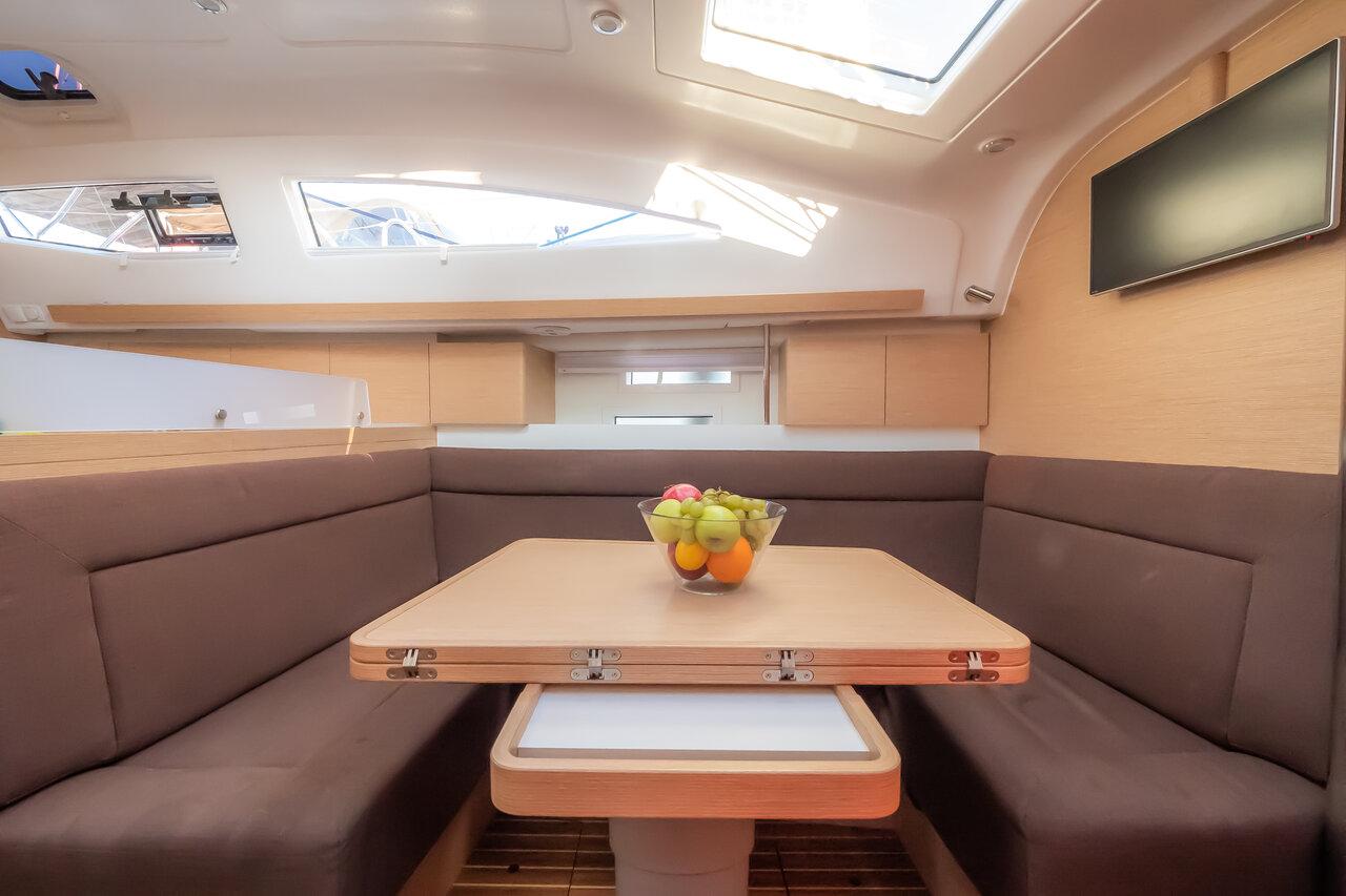 Elan Impression 40, picture 5